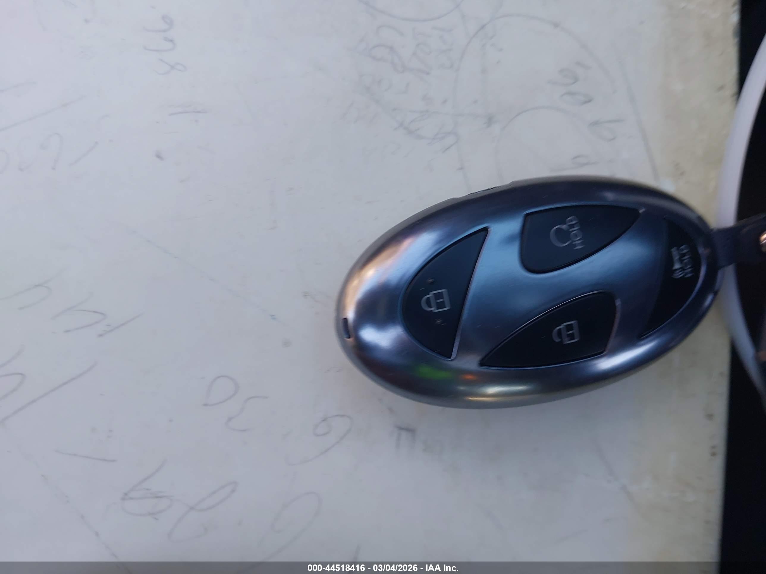HYUNDAI ELANTRA image 11