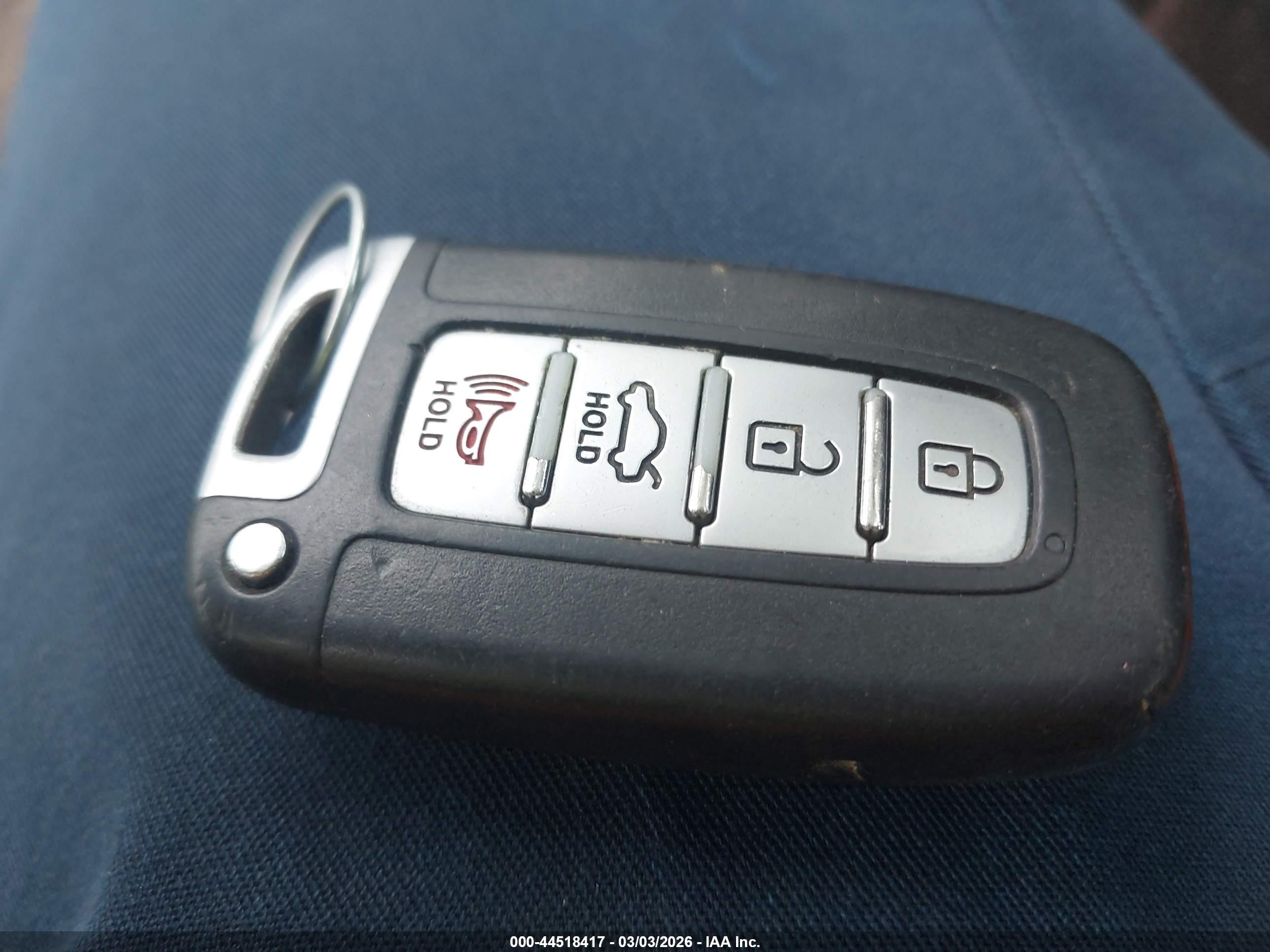 HYUNDAI SONATA image 11