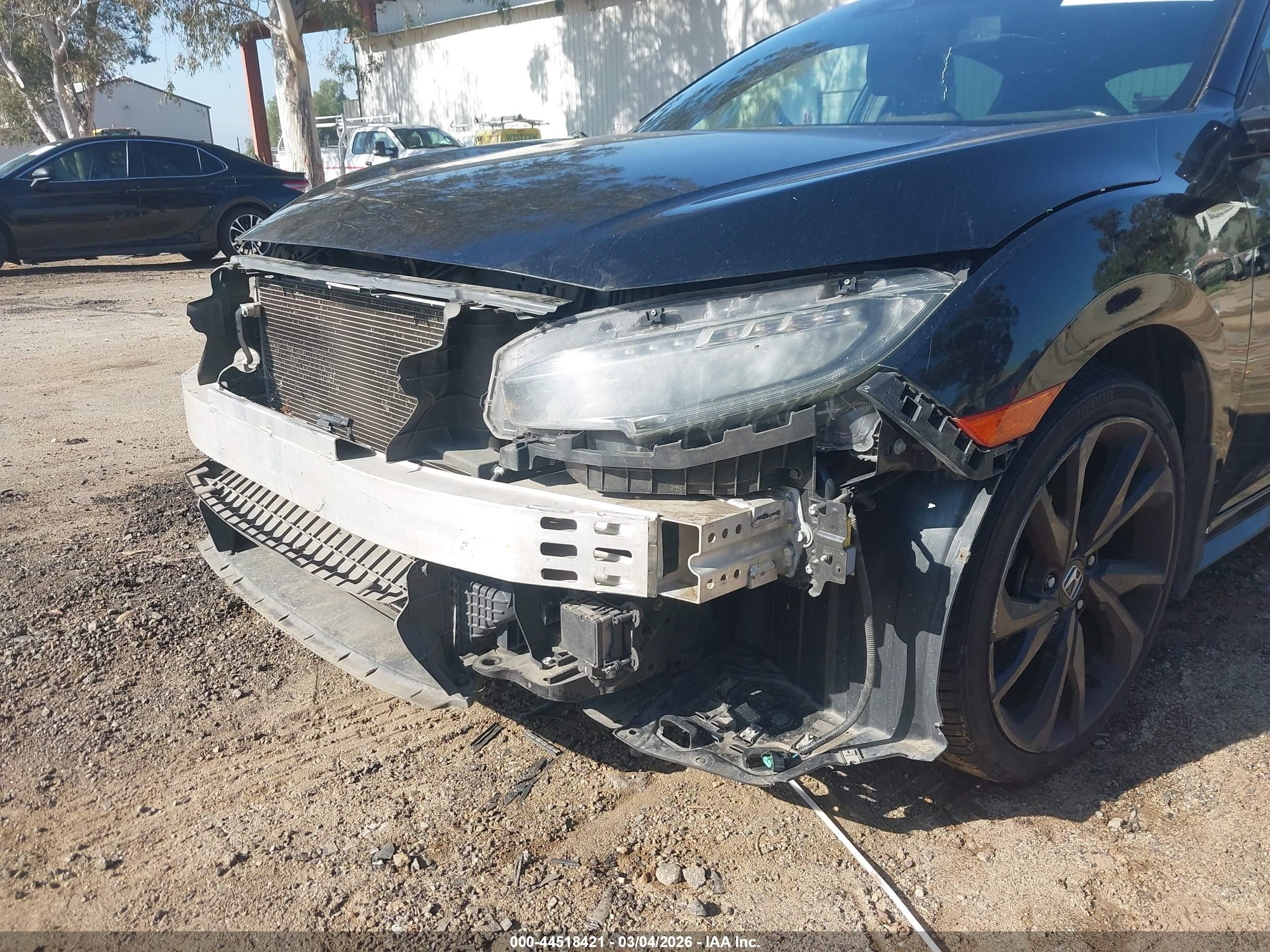 HONDA CIVIC image 6