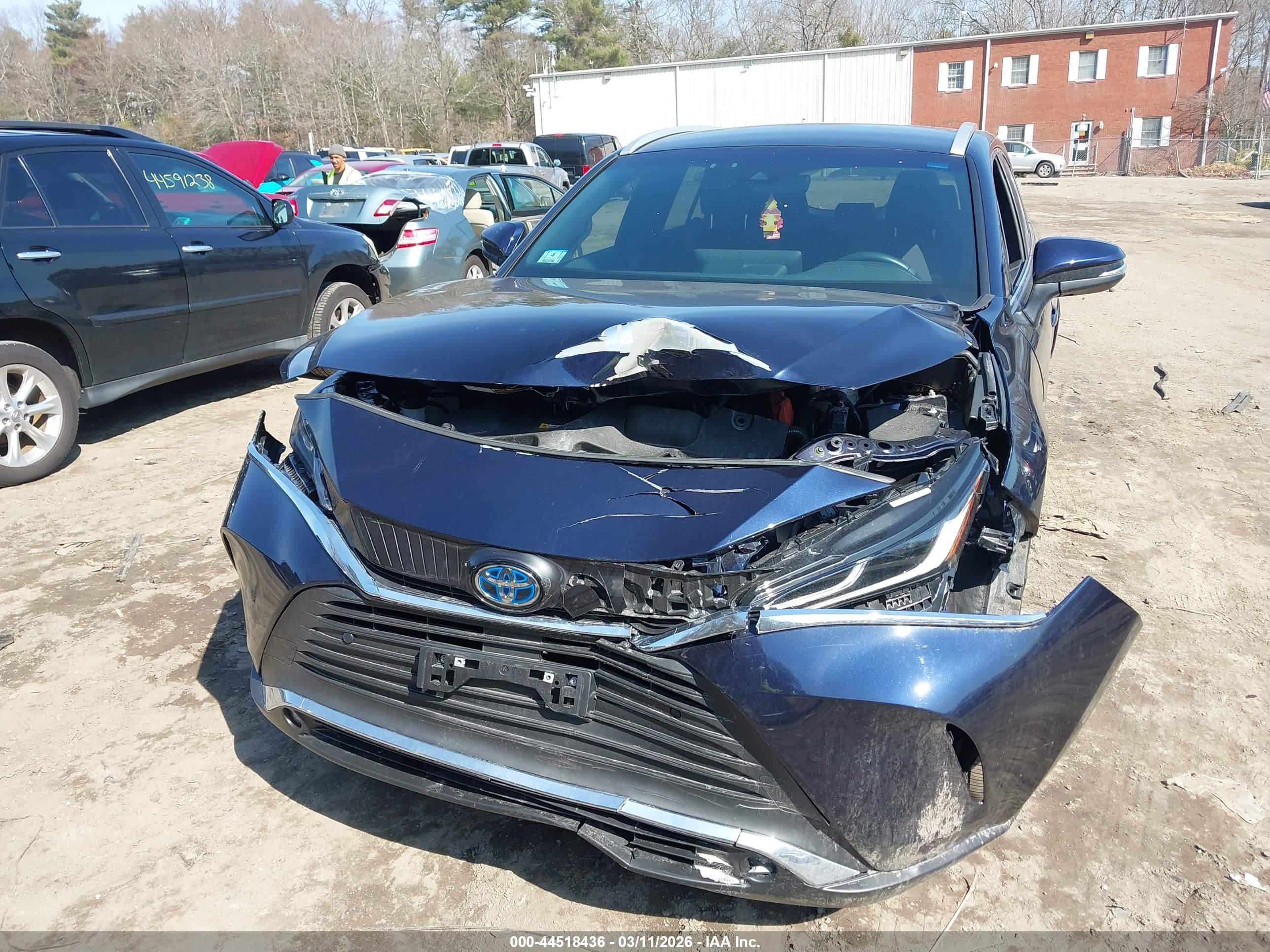 TOYOTA VENZA image 6