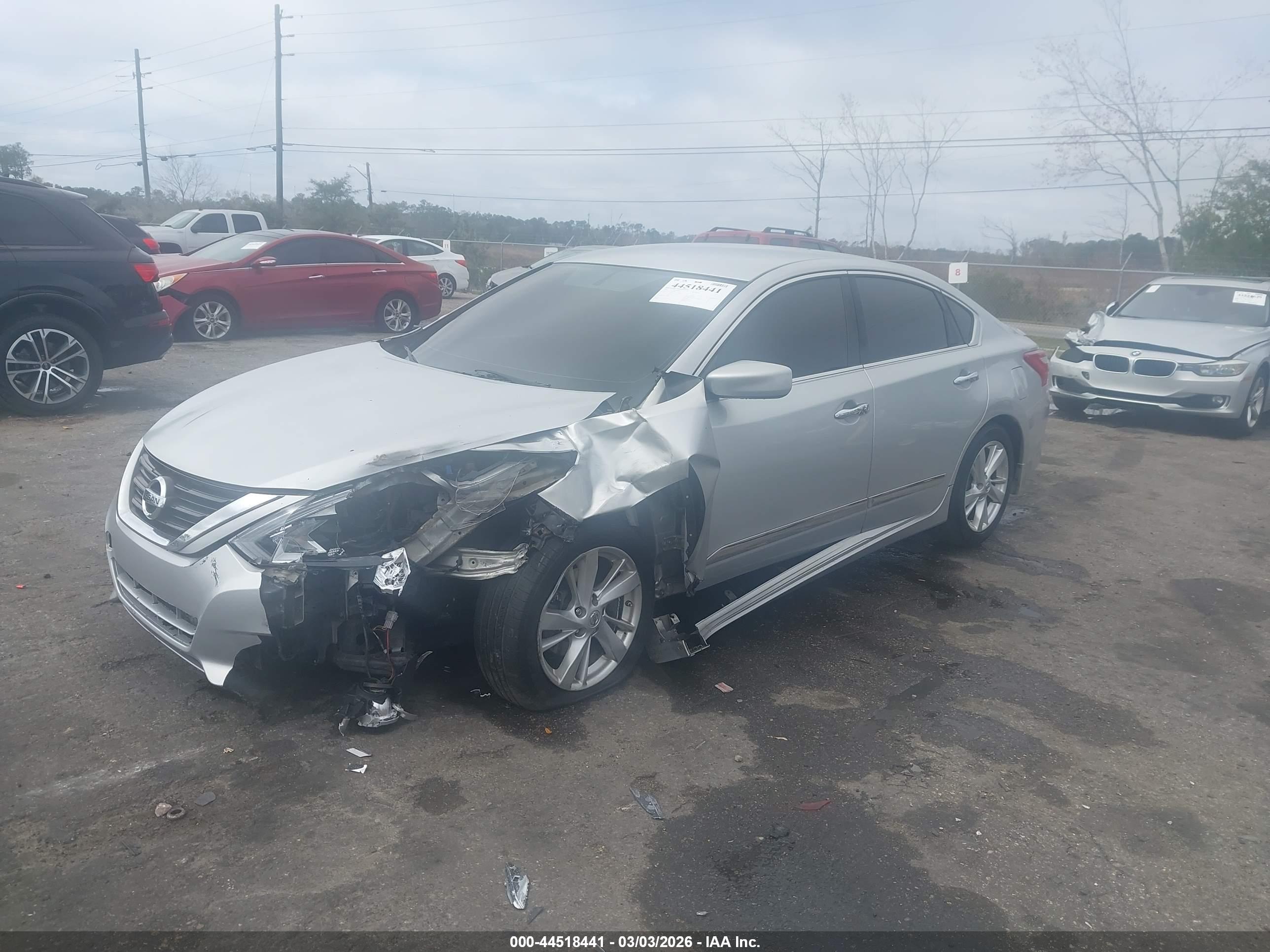 NISSAN ALTIMA image 2