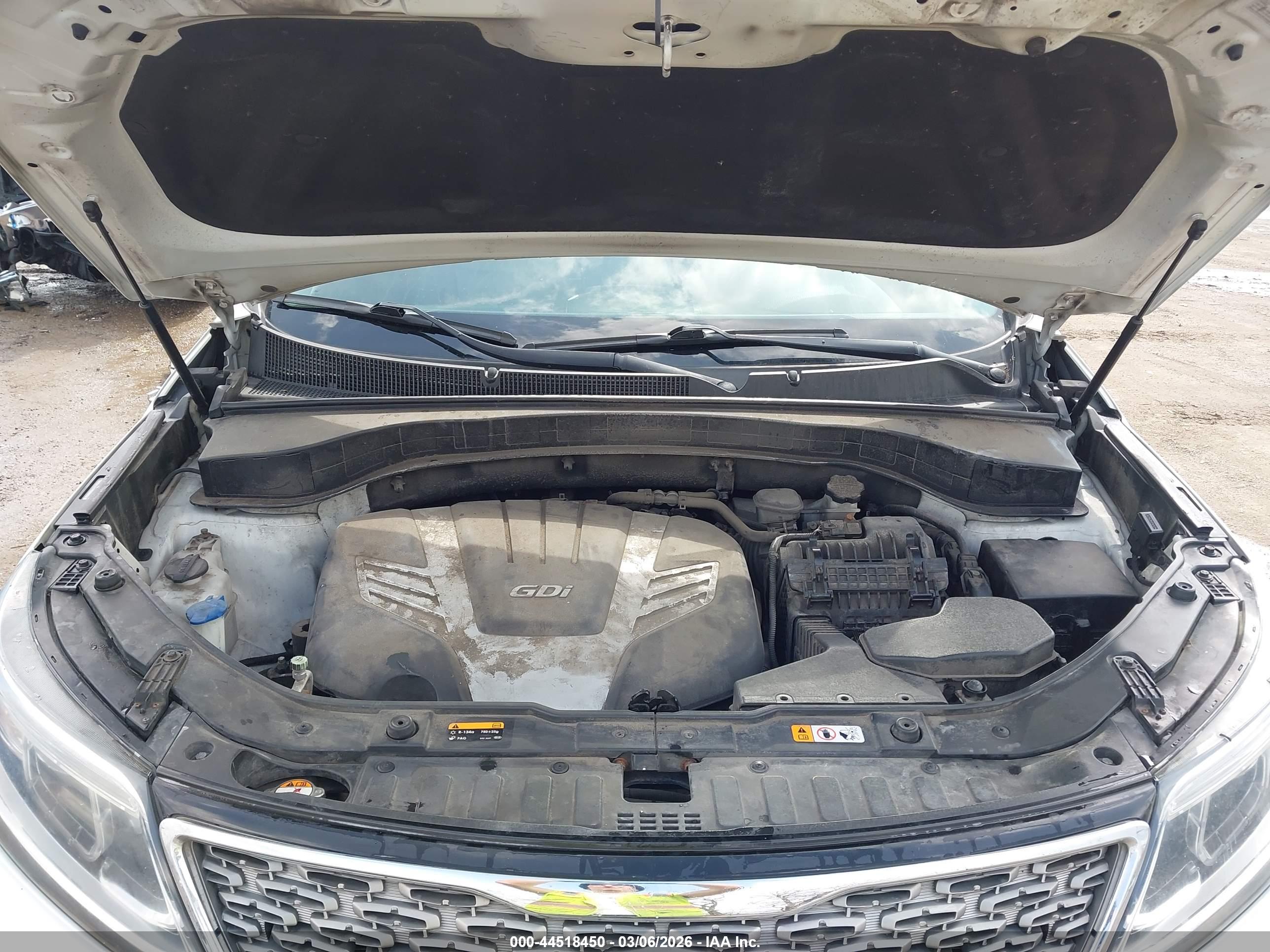 KIA SORENTO image 10