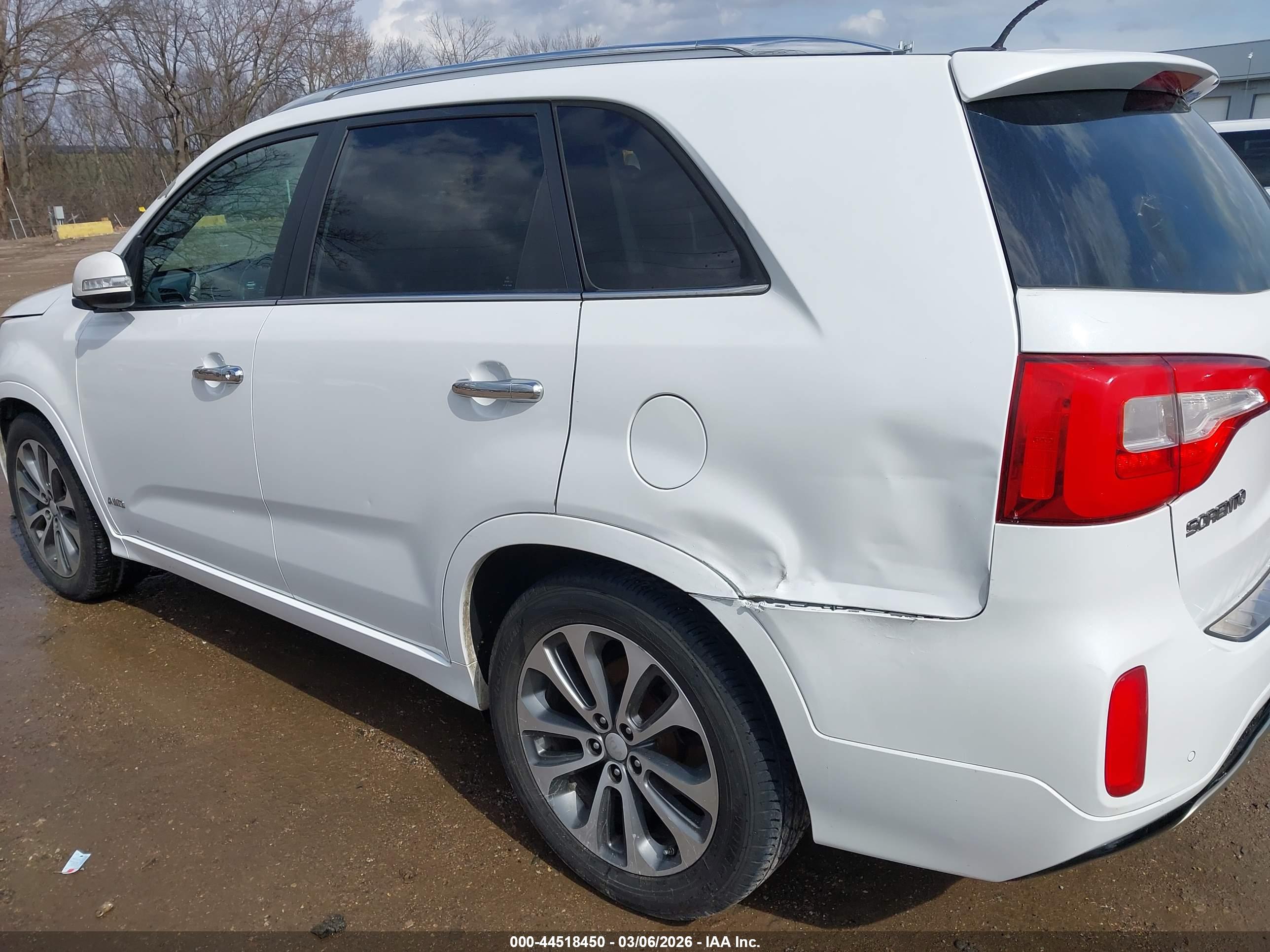KIA SORENTO image 6