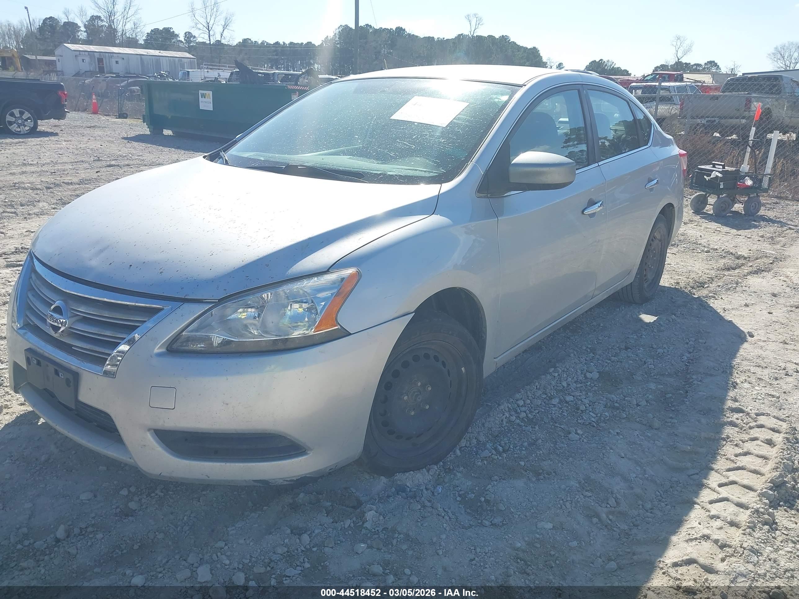 NISSAN SENTRA image 2