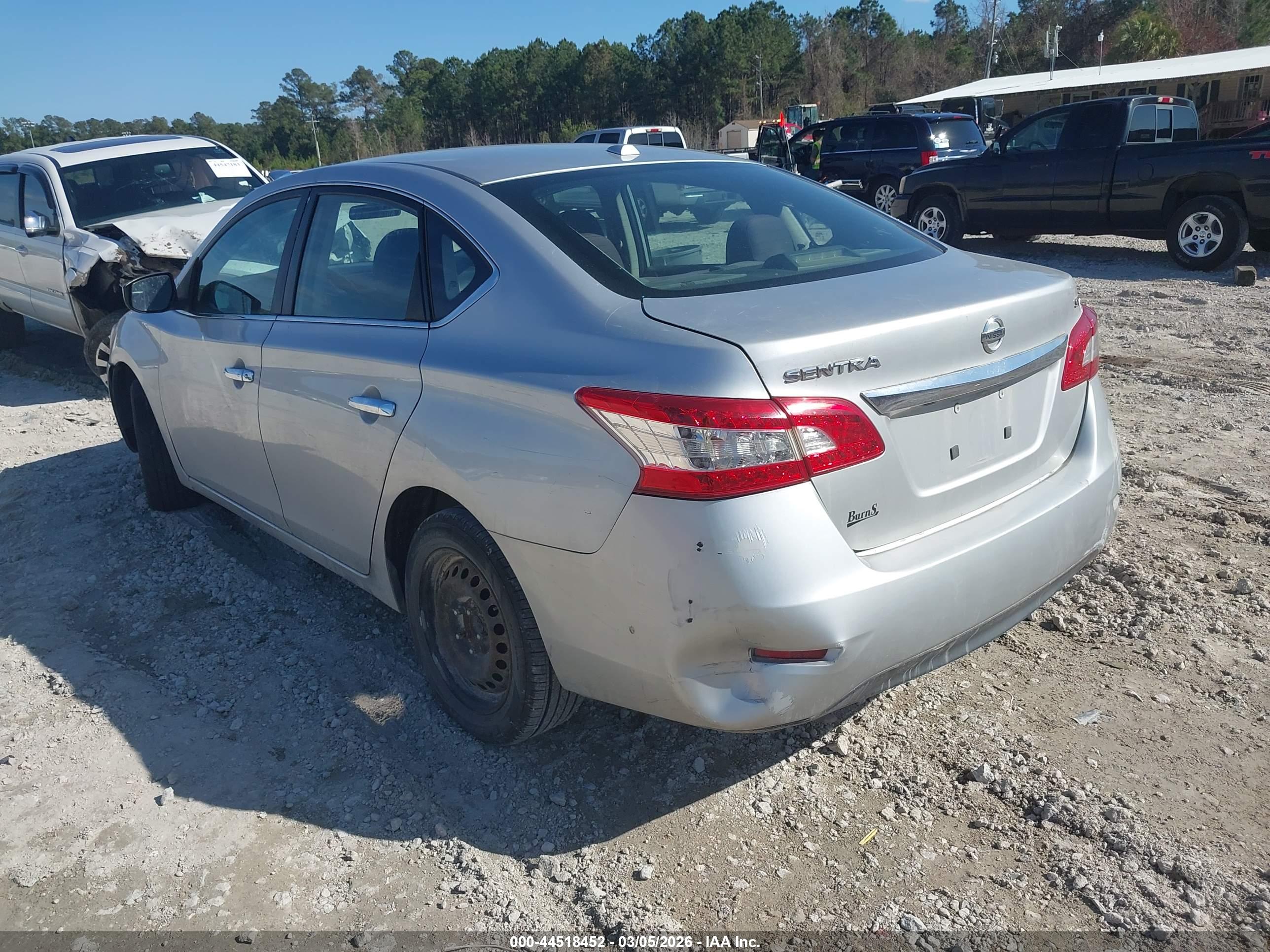 NISSAN SENTRA image 3