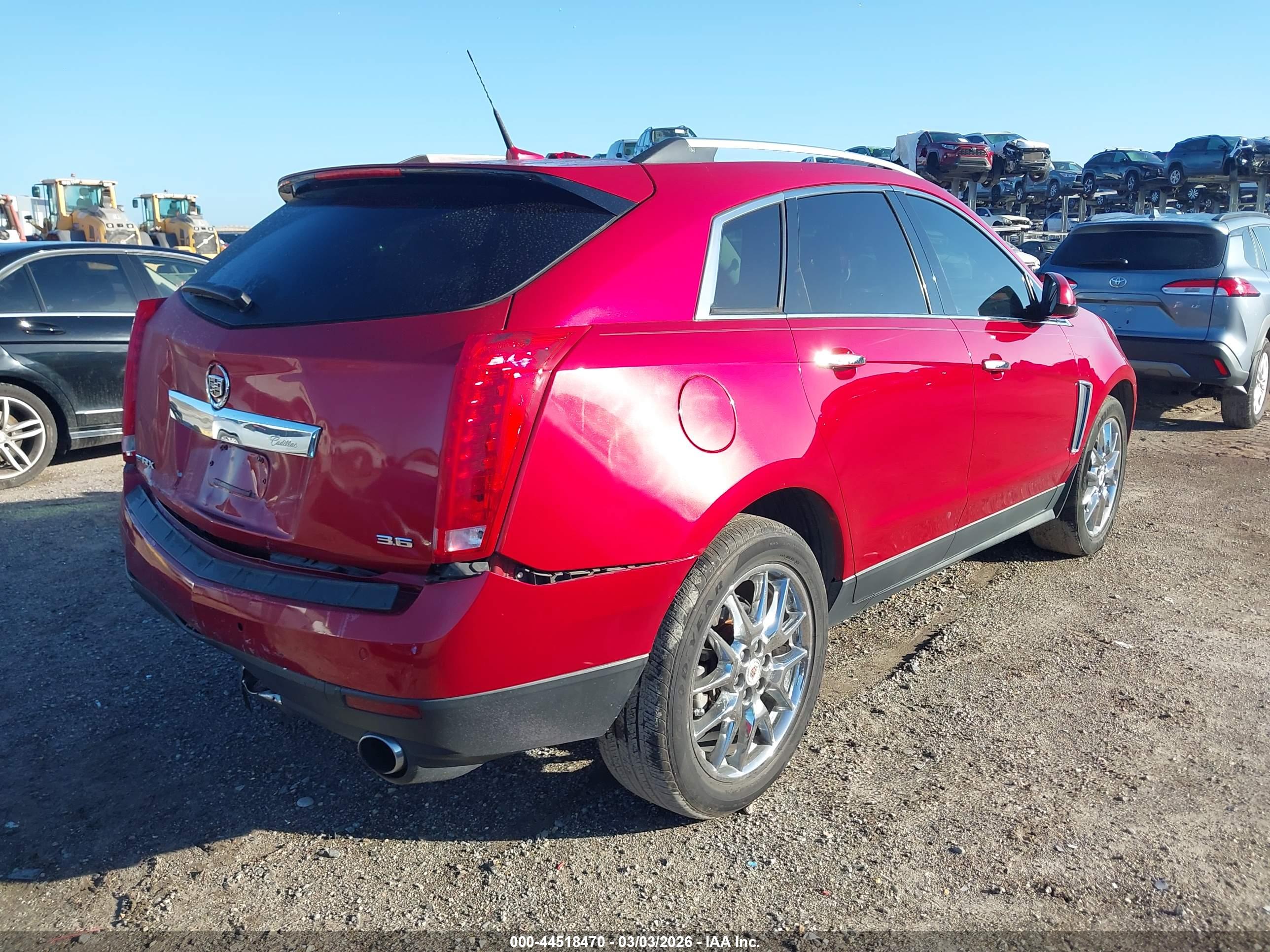 CADILLAC SRX image 4