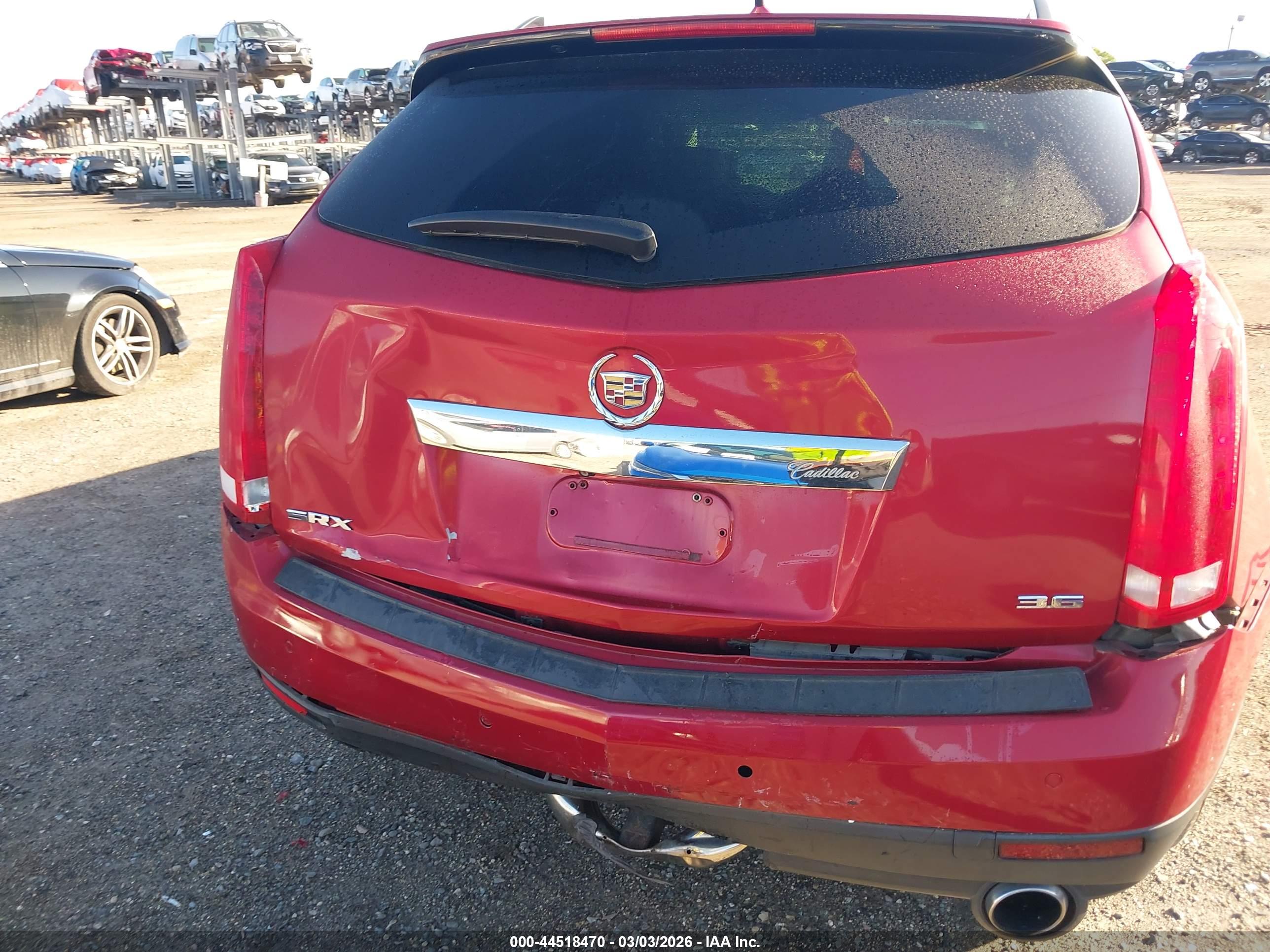 CADILLAC SRX image 6