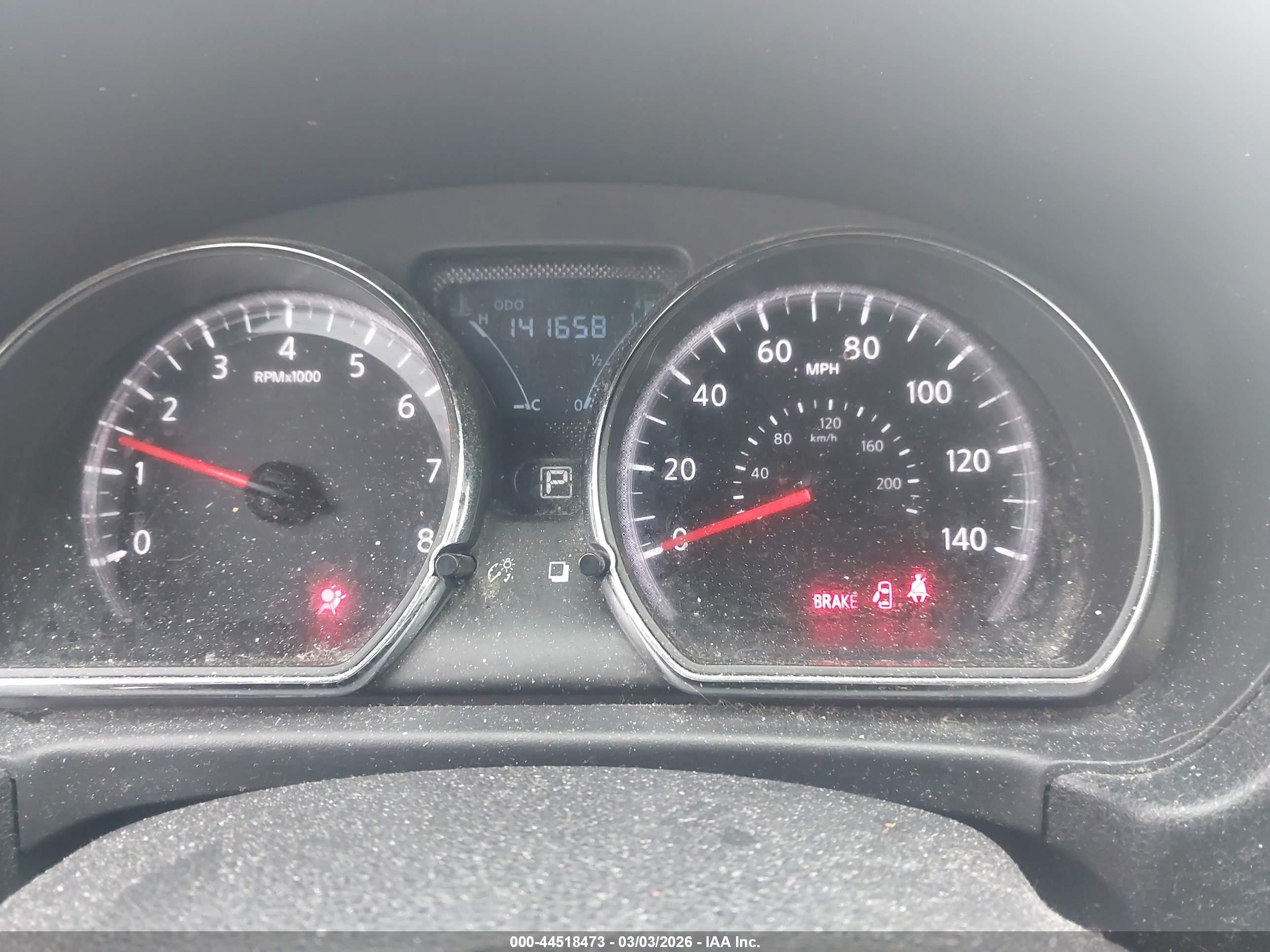 NISSAN VERSA image 7