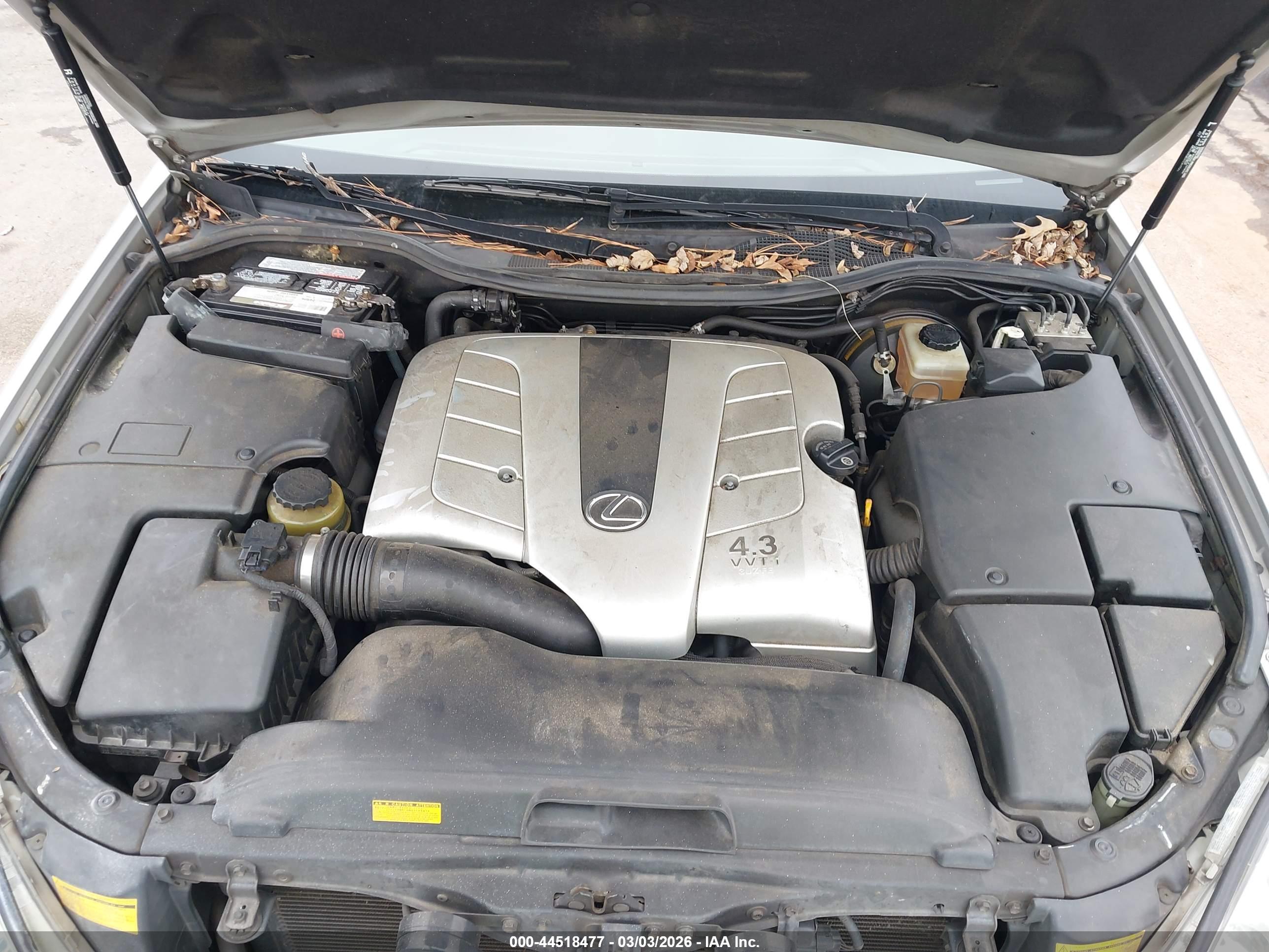 LEXUS LS image 10