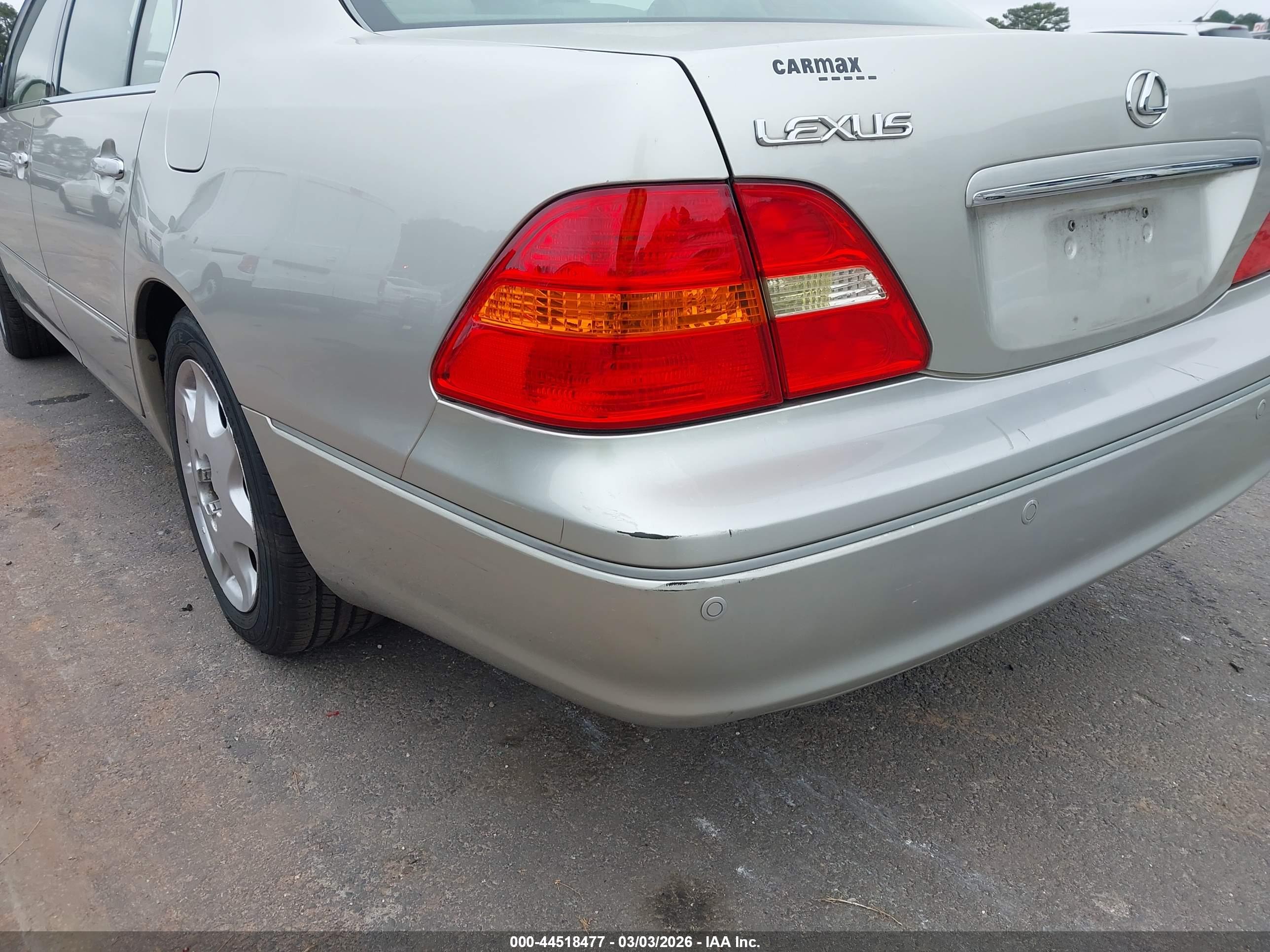 LEXUS LS image 6