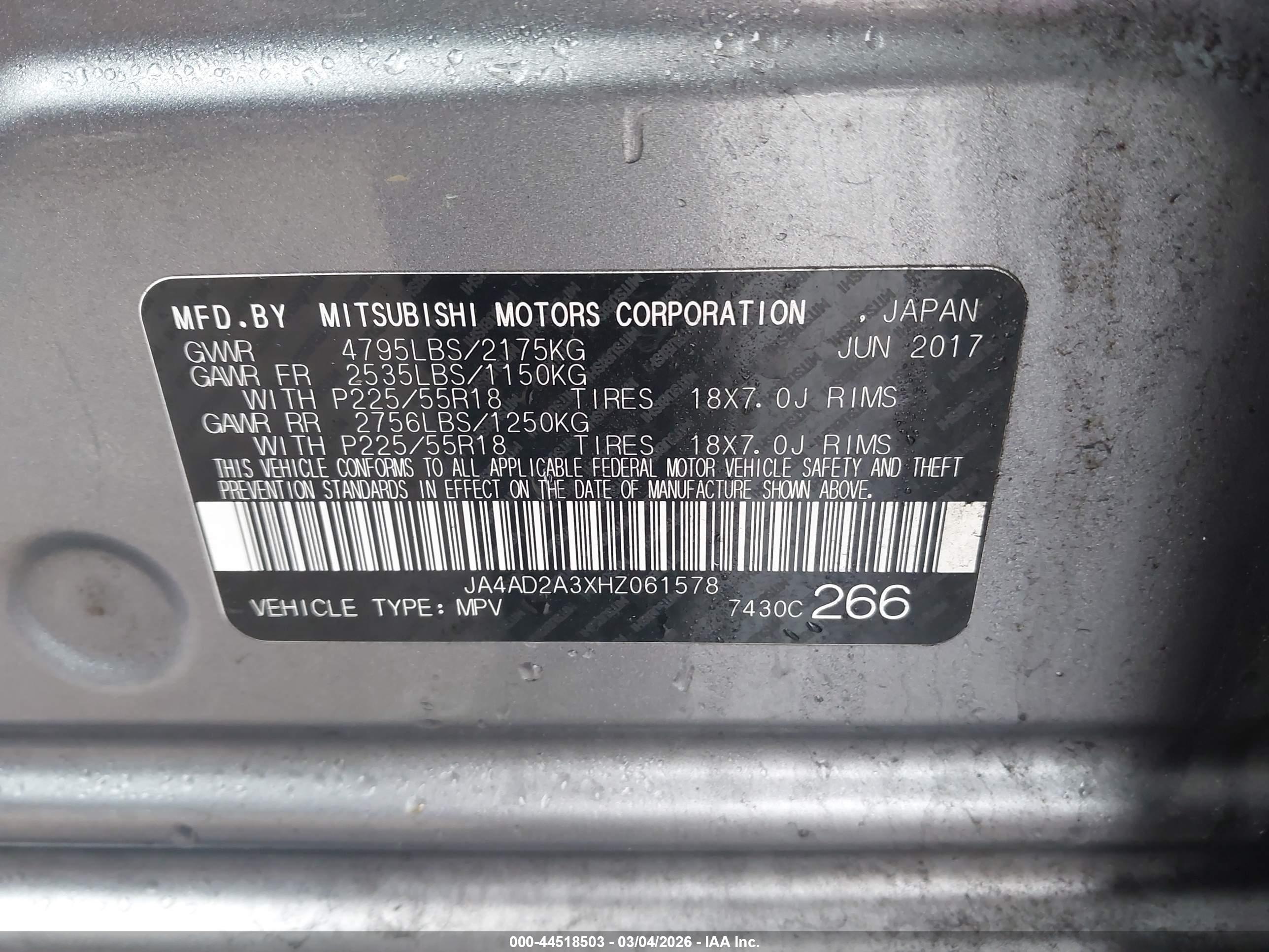MITSUBISHI OUTLANDER image 9