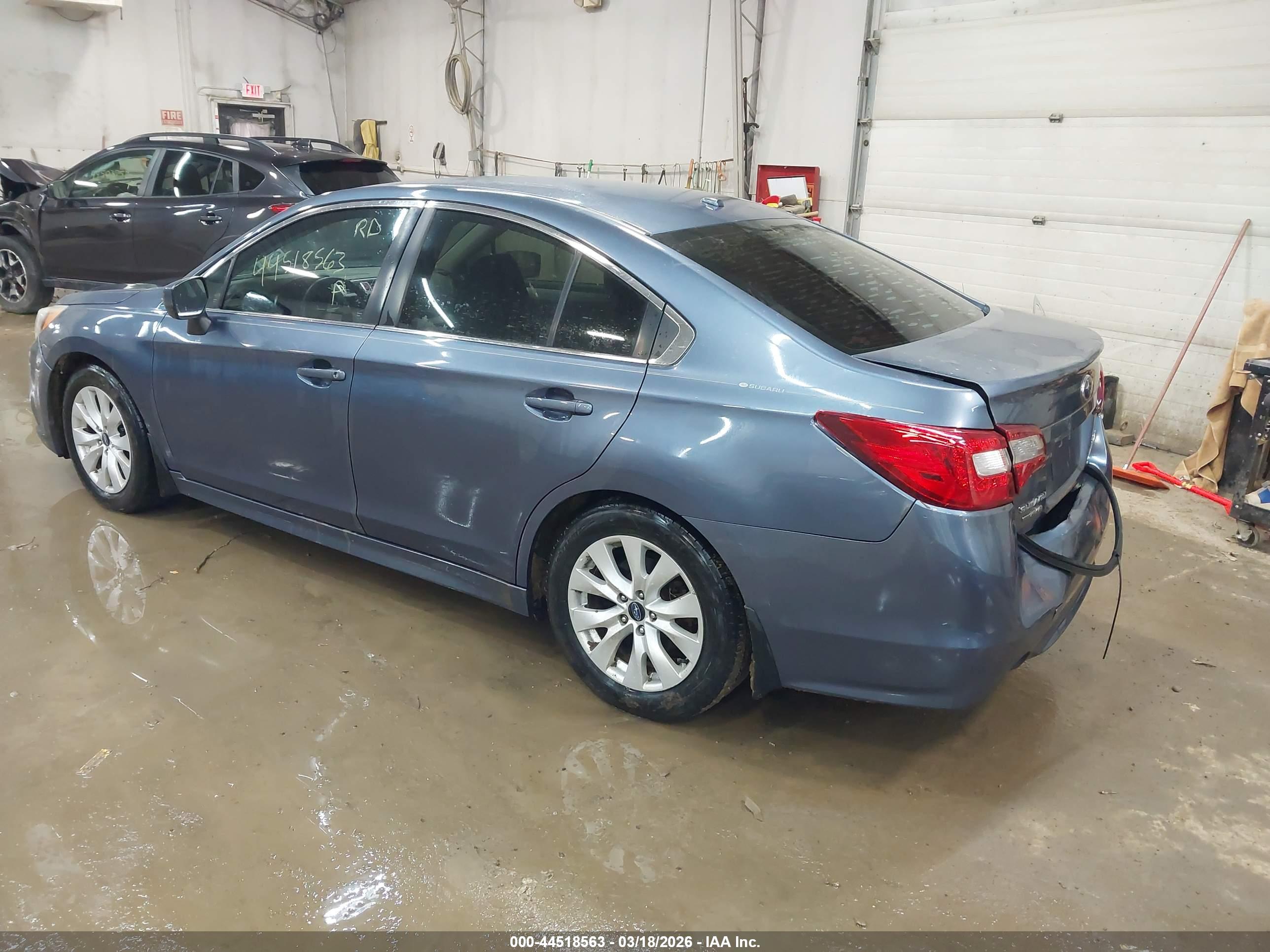 SUBARU LEGACY image 3