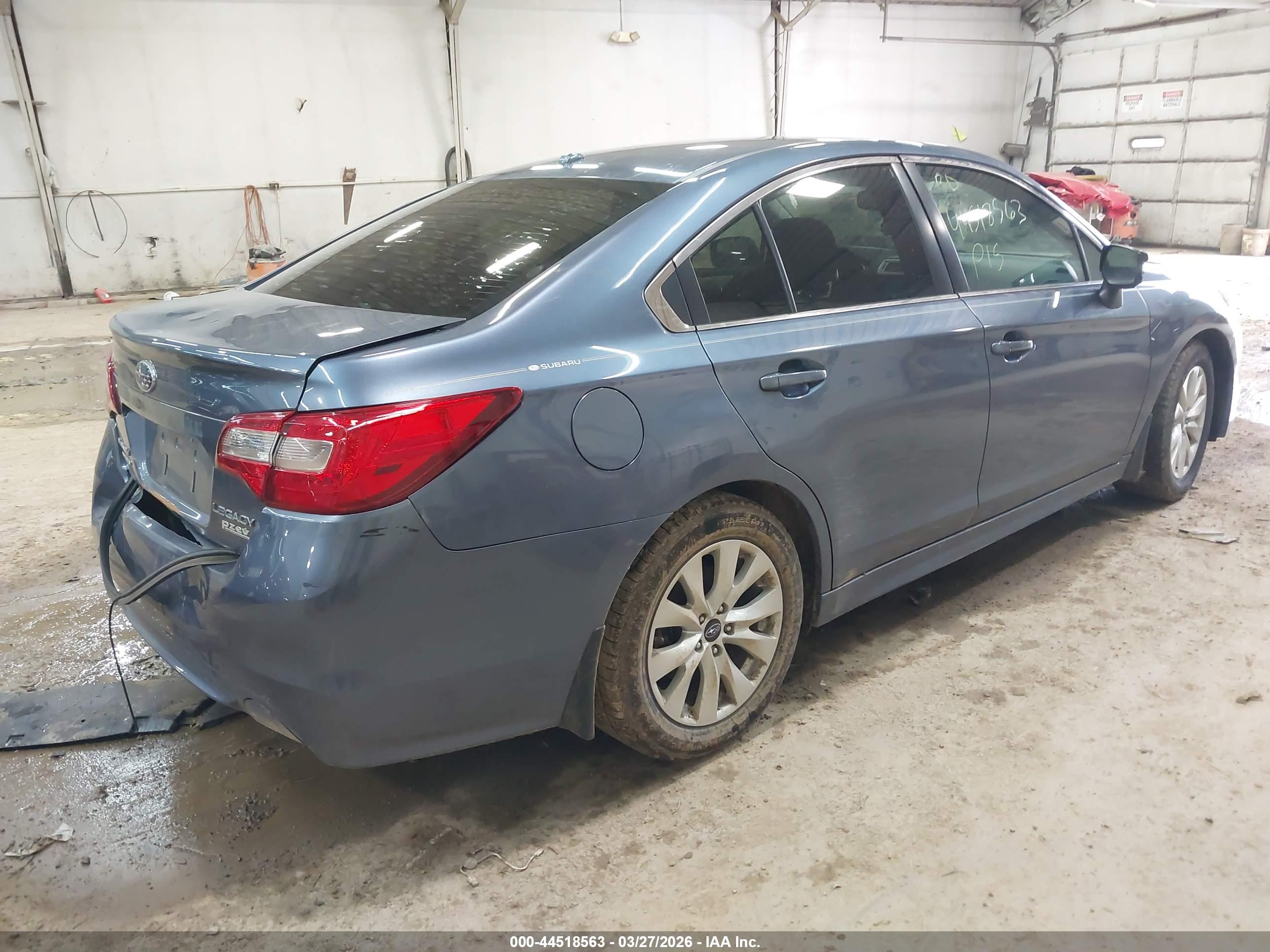 SUBARU LEGACY image 4