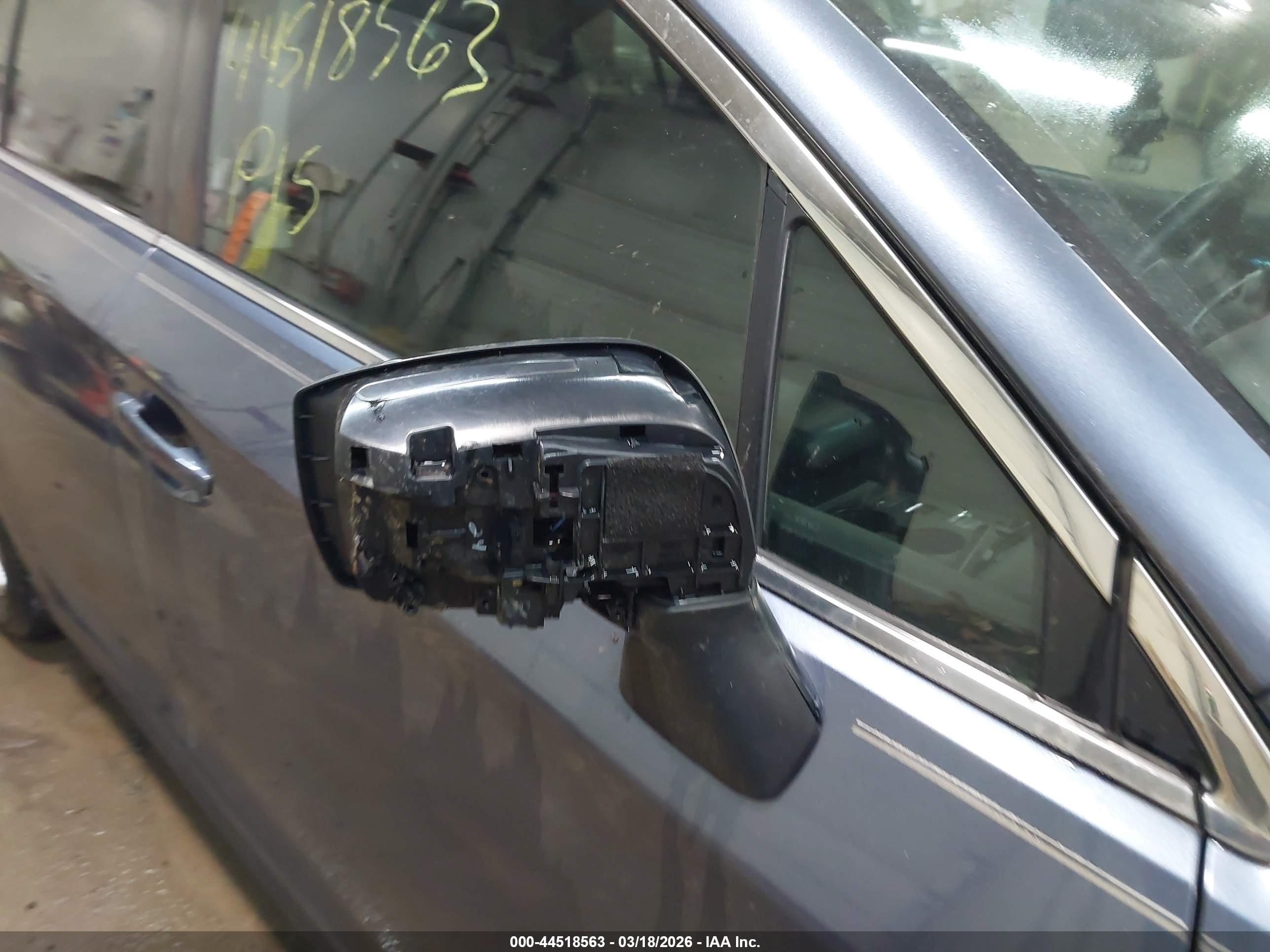 SUBARU LEGACY image 6