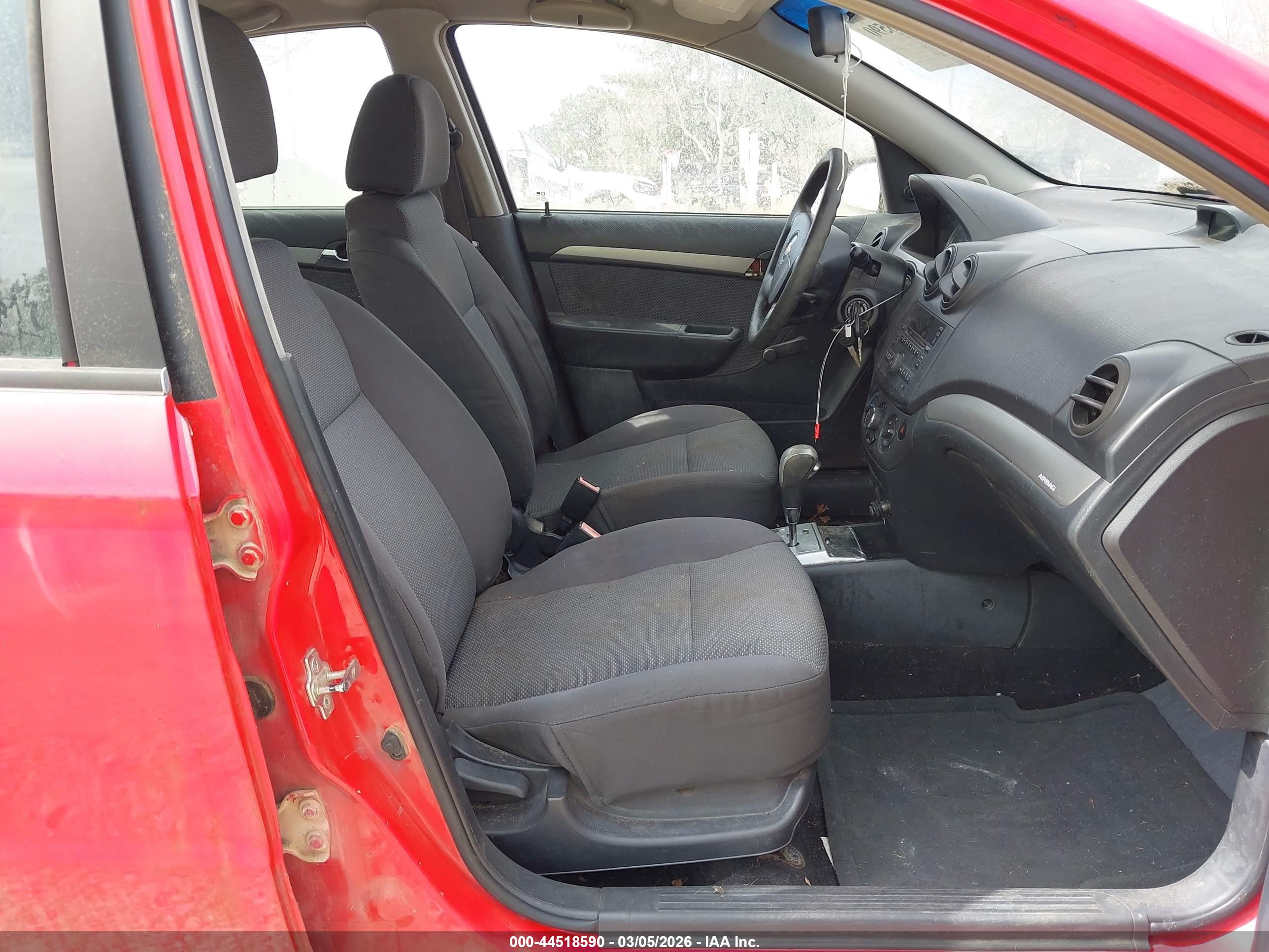 CHEVROLET AVEO image 5