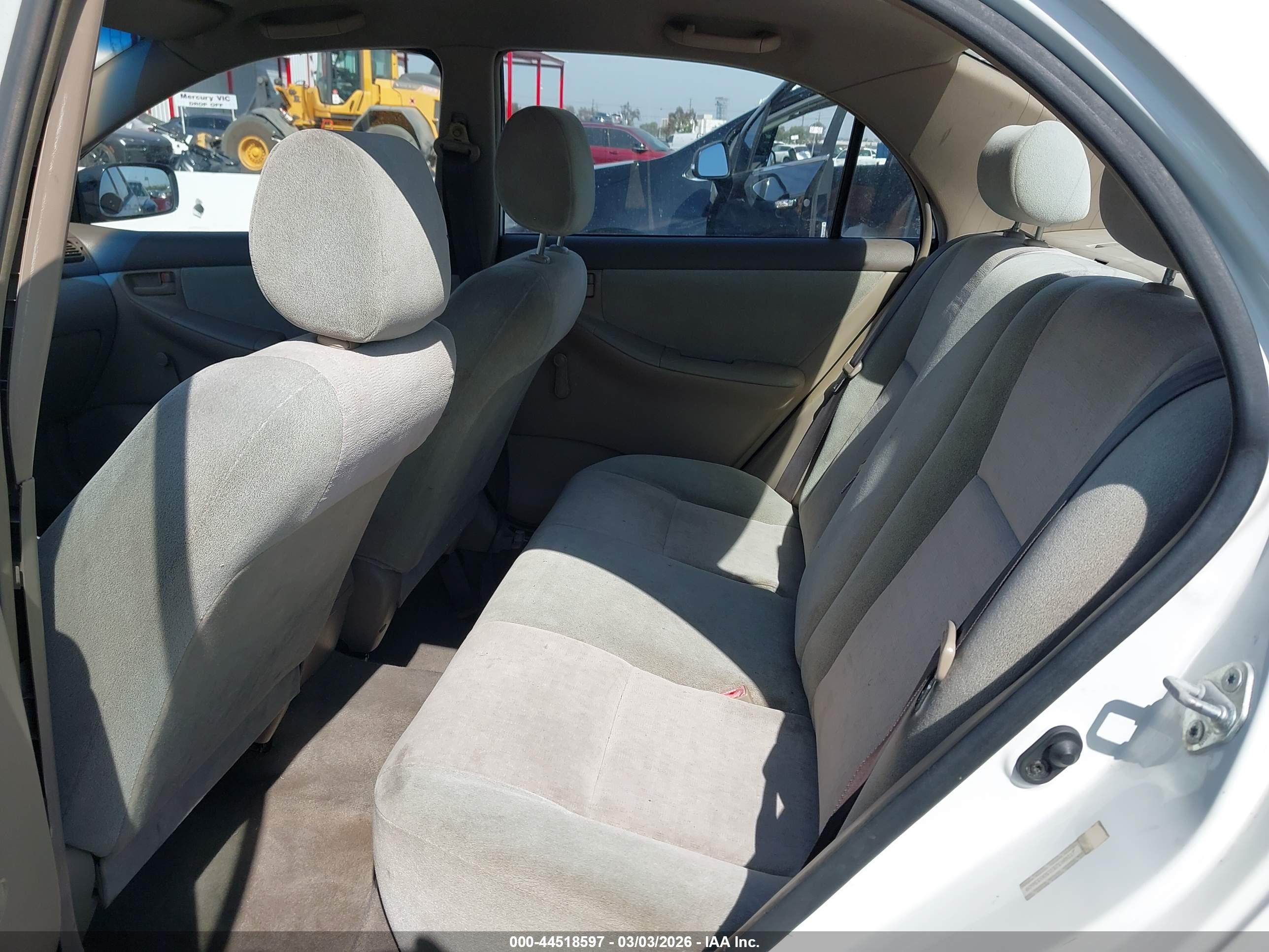TOYOTA COROLLA image 8