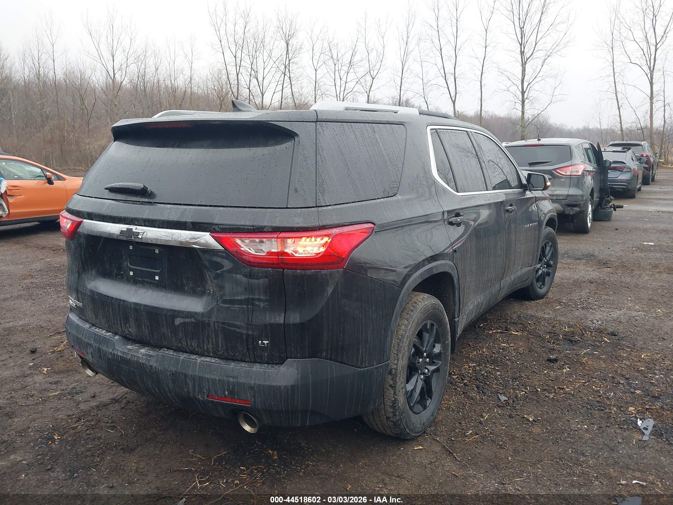CHEVROLET TRAVERSE image 4