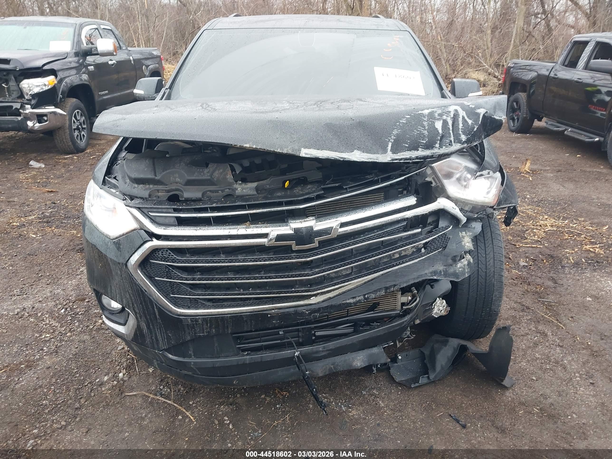 CHEVROLET TRAVERSE image 6