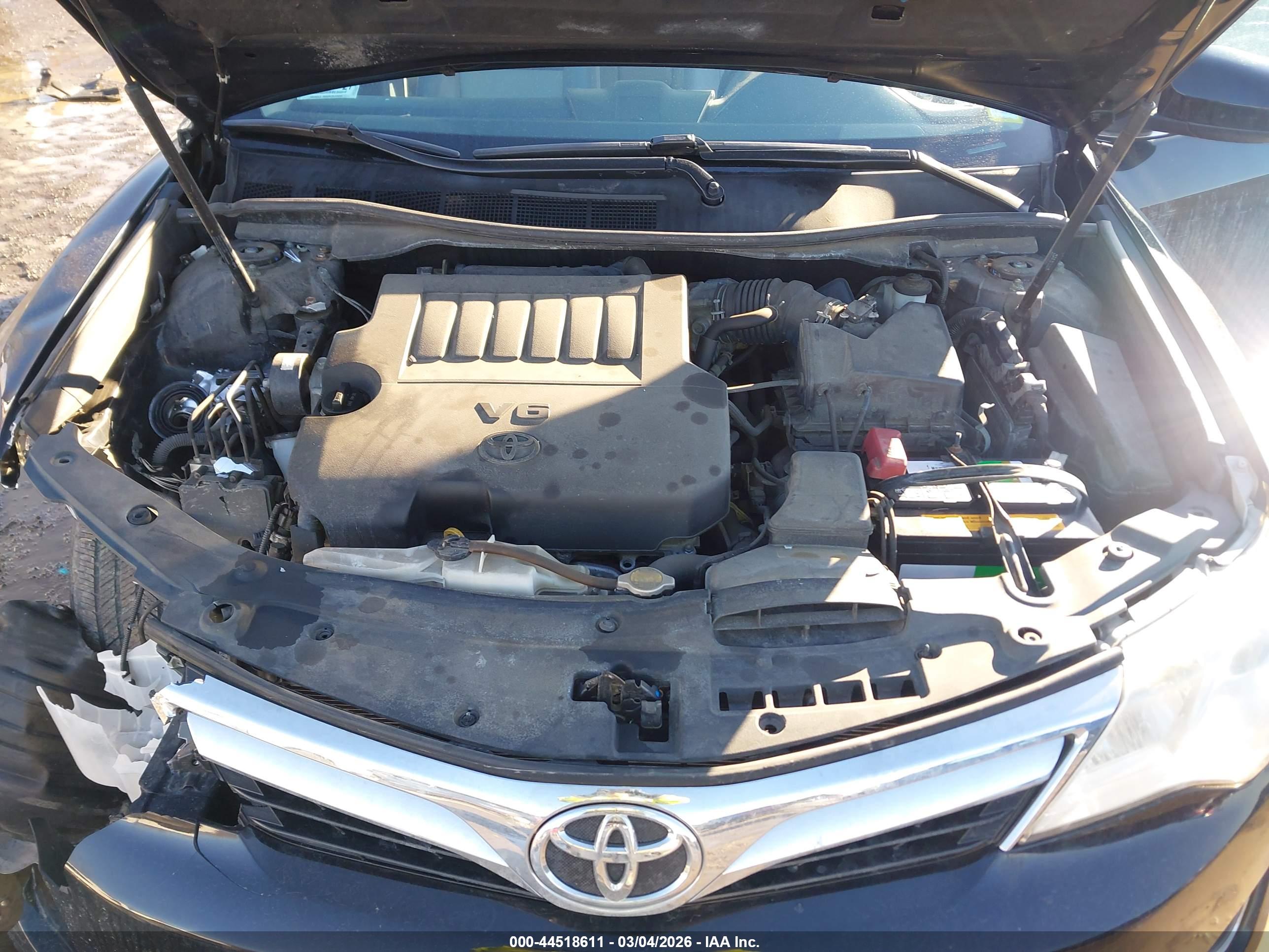 TOYOTA CAMRY image 10