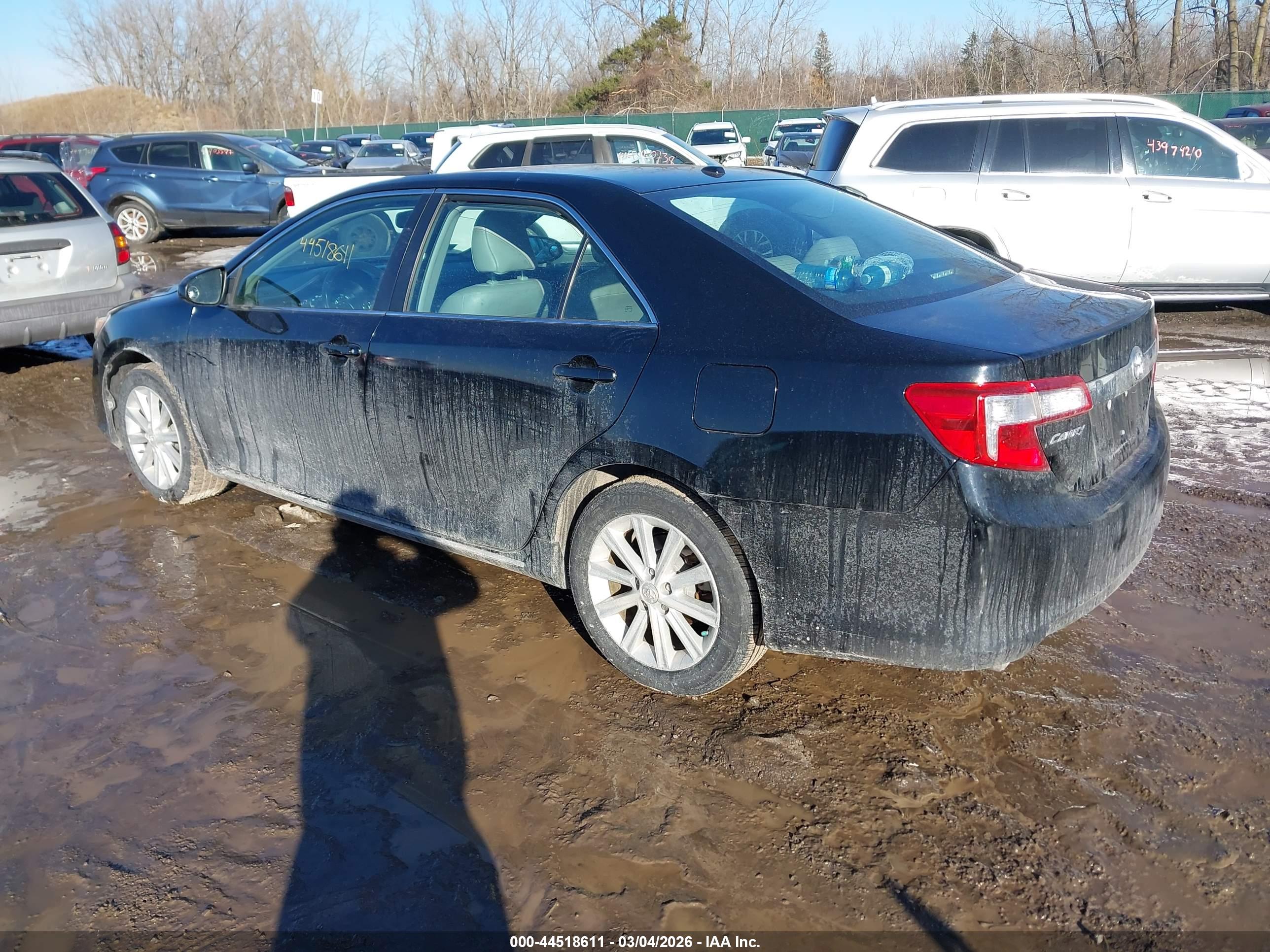 TOYOTA CAMRY image 3