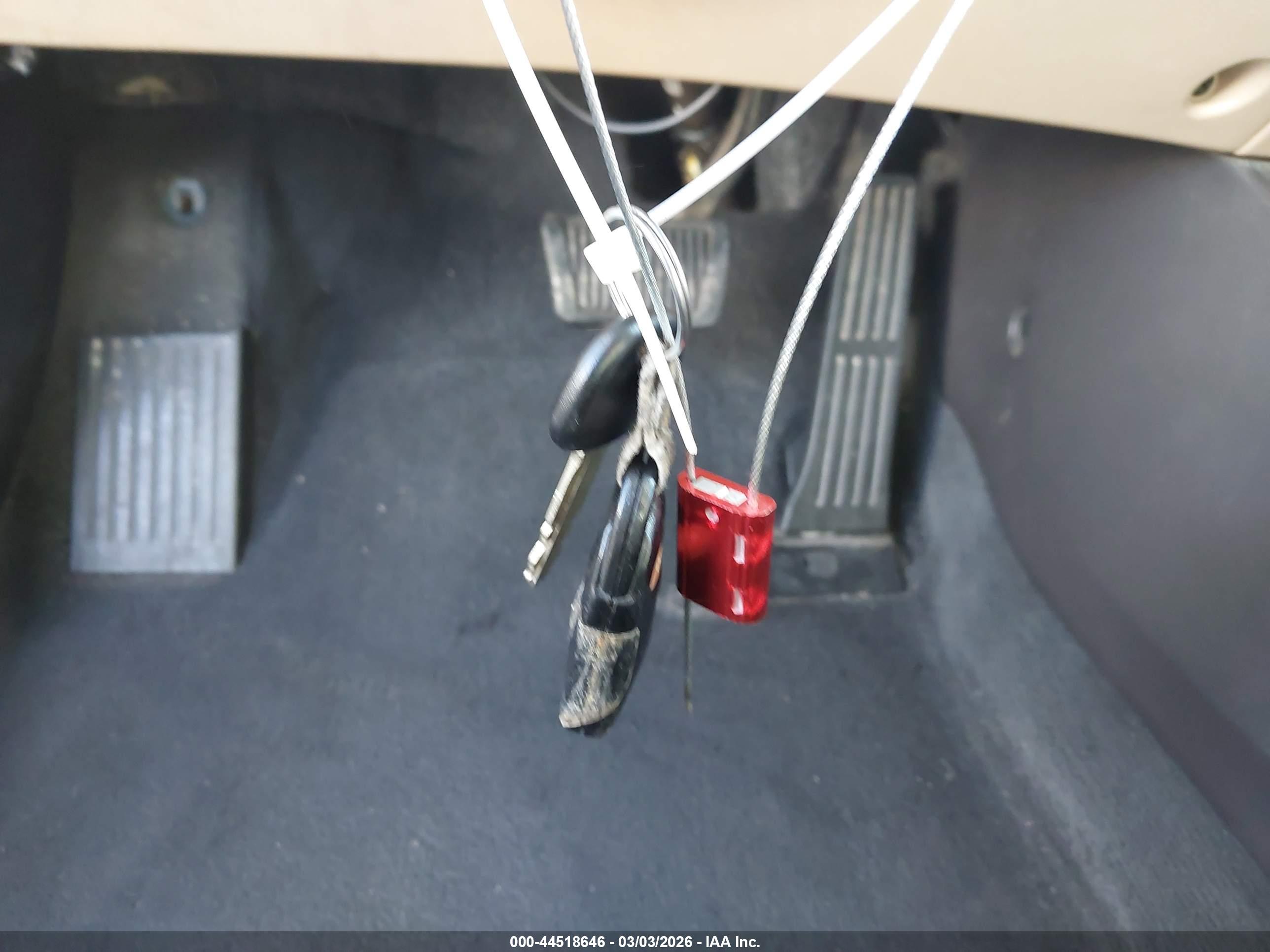 HYUNDAI ELANTRA image 11