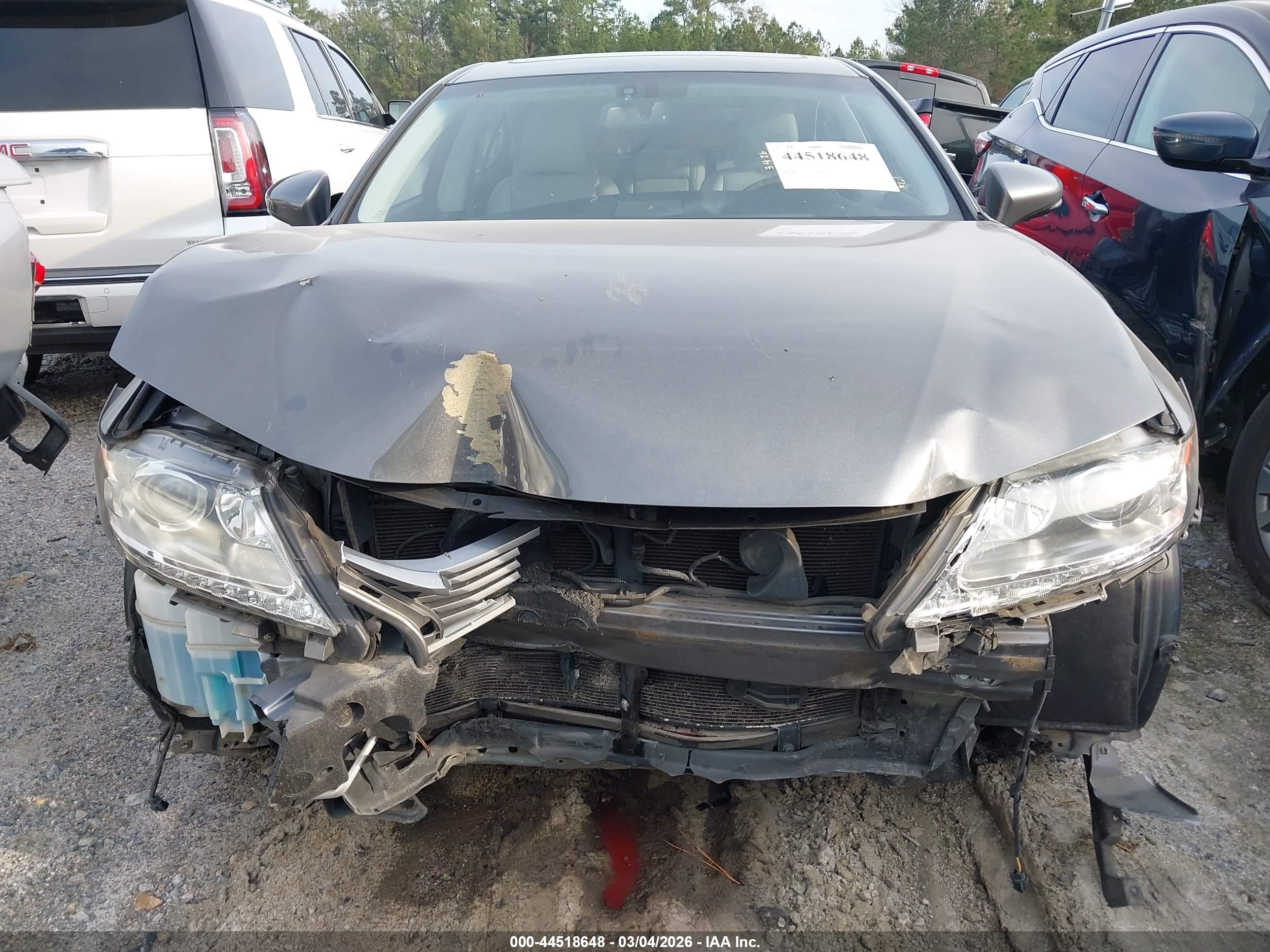 LEXUS ES image 6