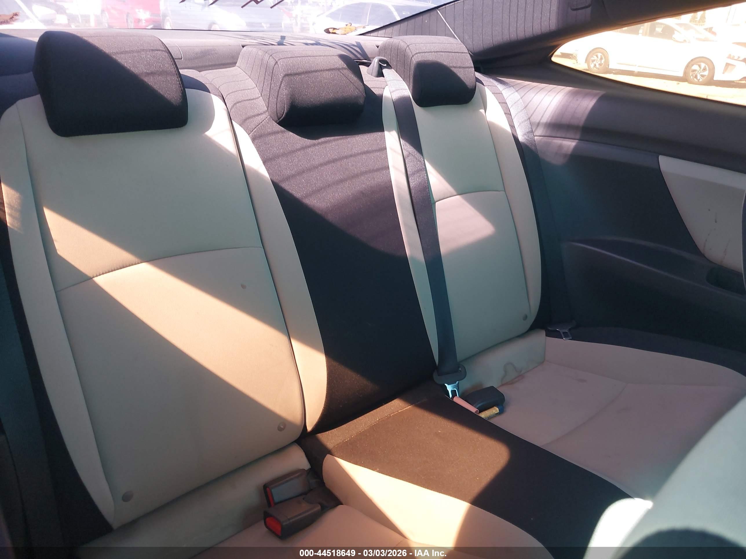 HONDA CIVIC image 8