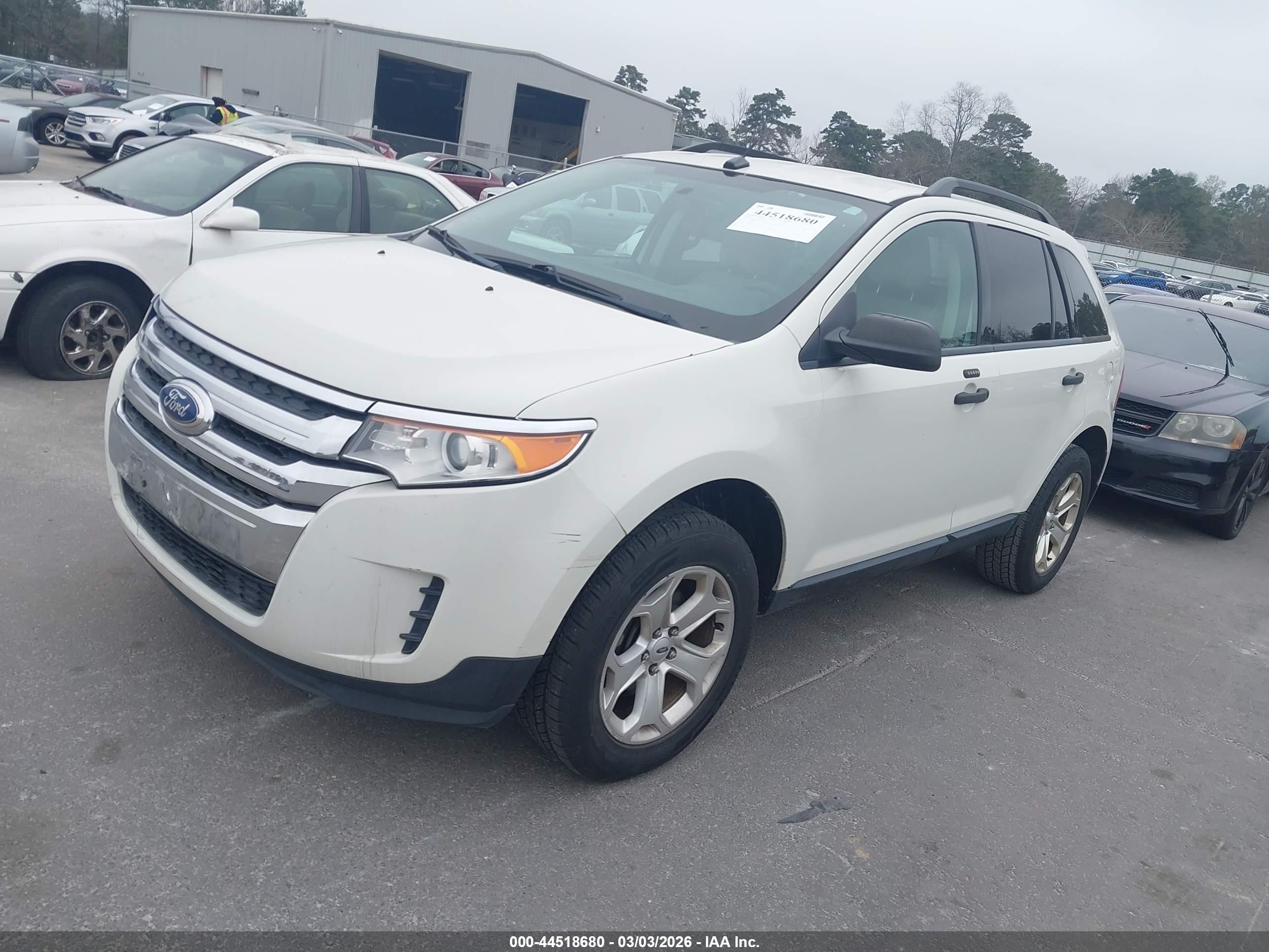 FORD EDGE image 2