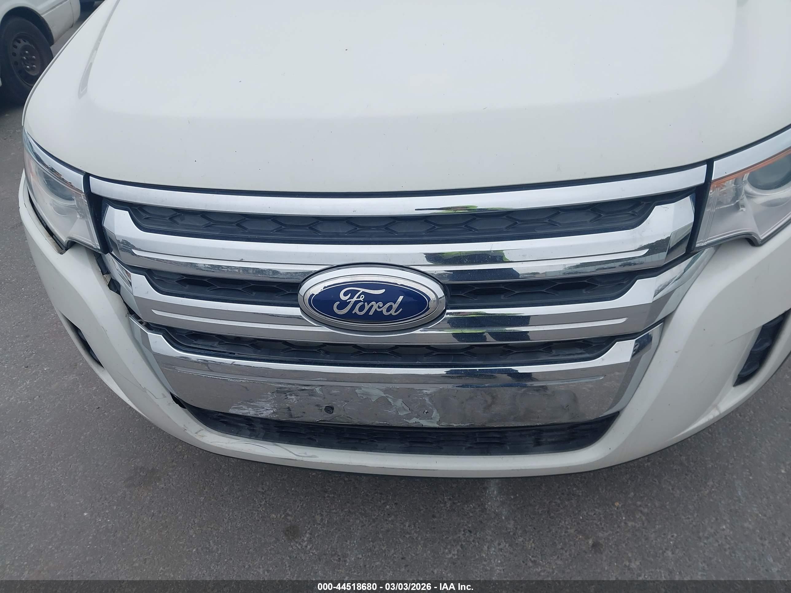 FORD EDGE image 6