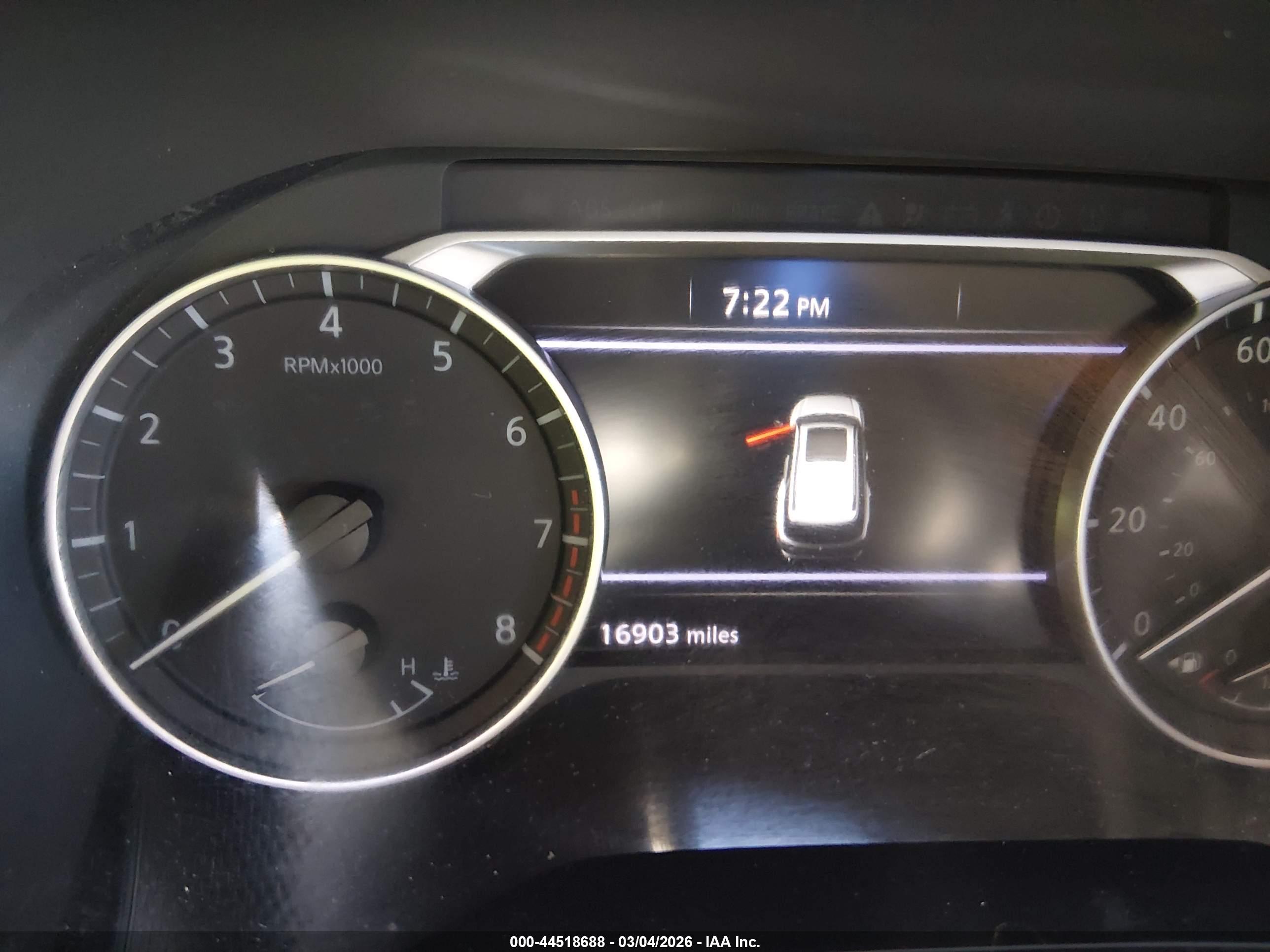 NISSAN PATHFINDER image 7
