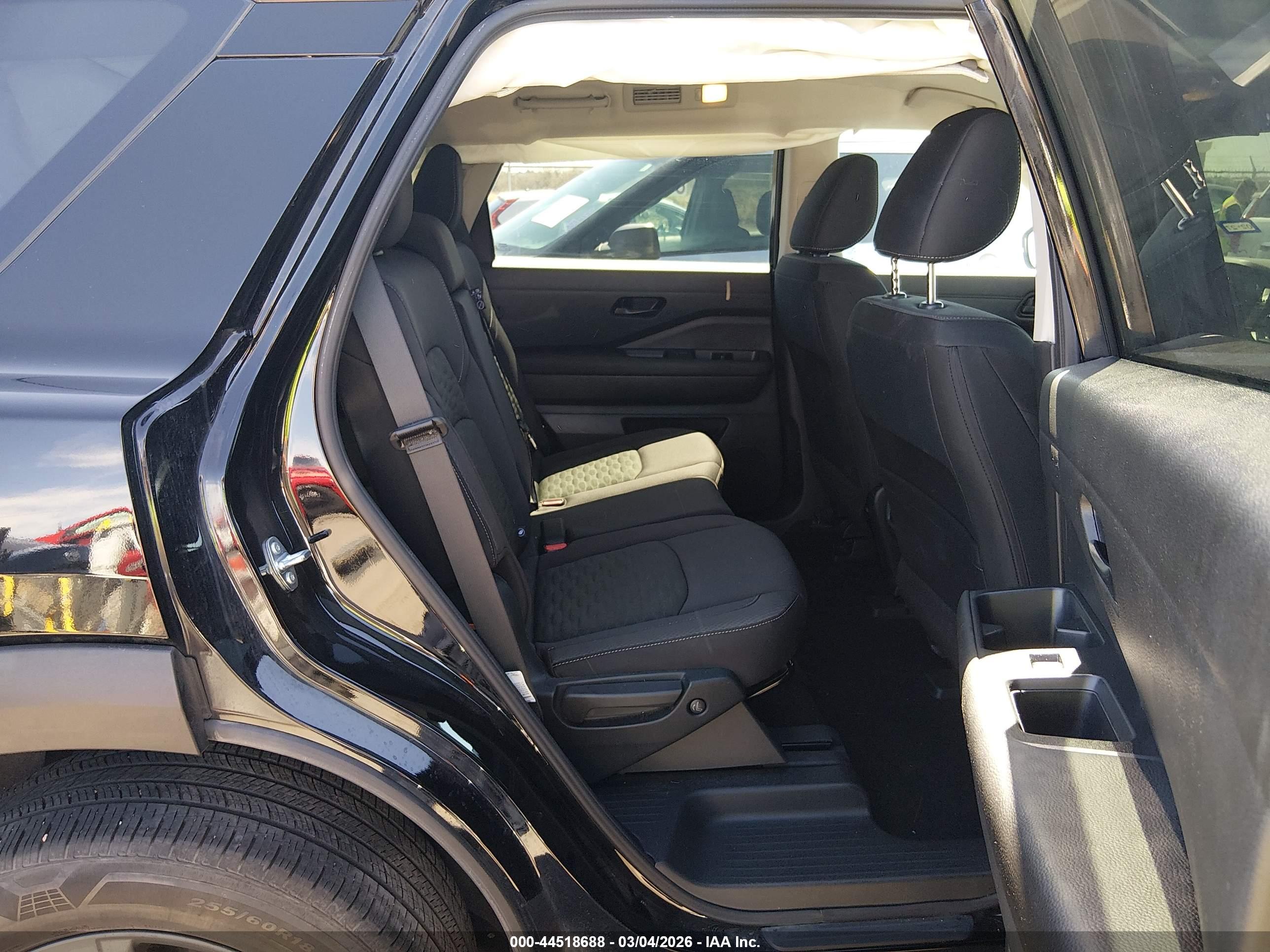 NISSAN PATHFINDER image 8