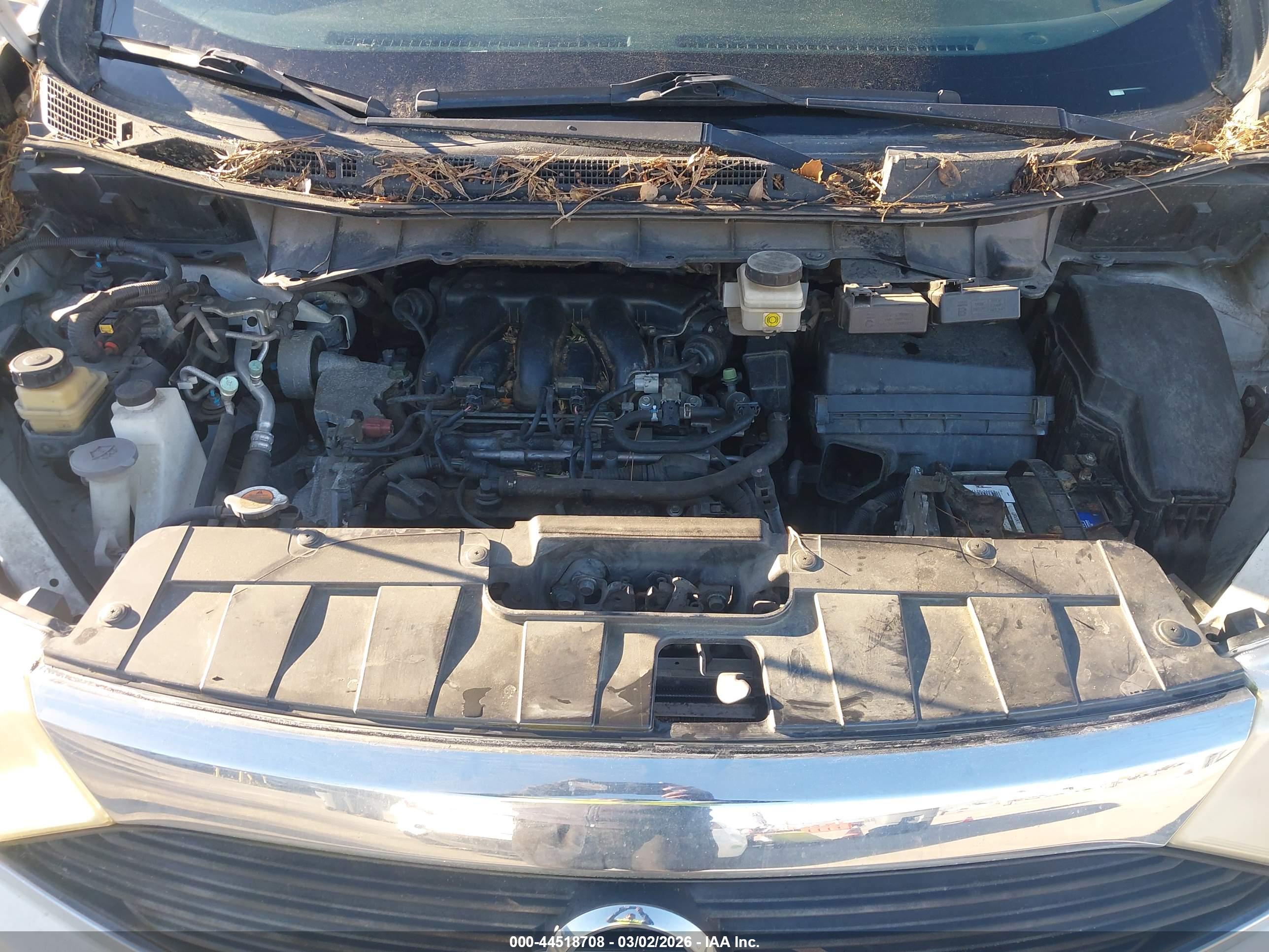 NISSAN QUEST image 10