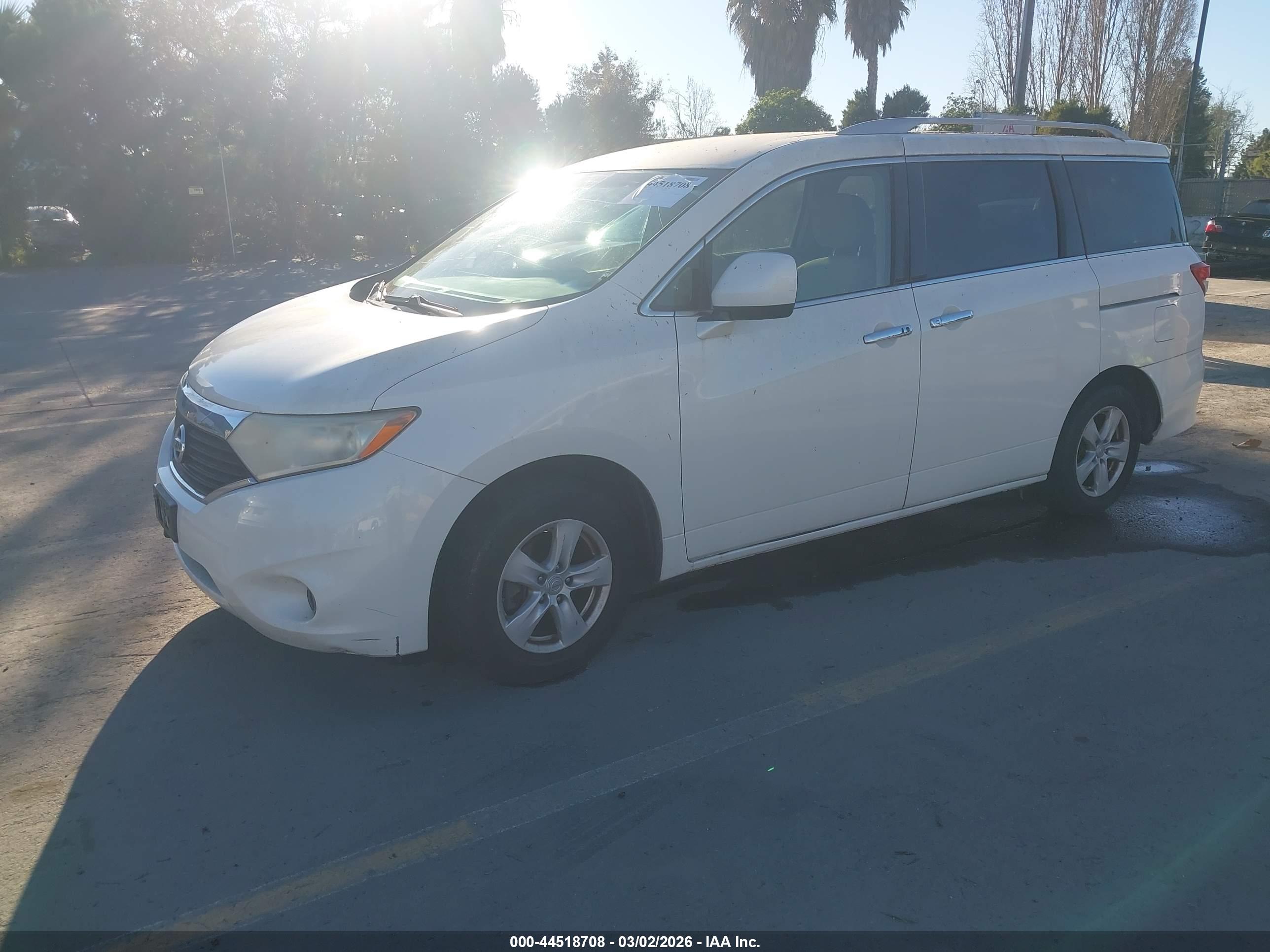 NISSAN QUEST image 2
