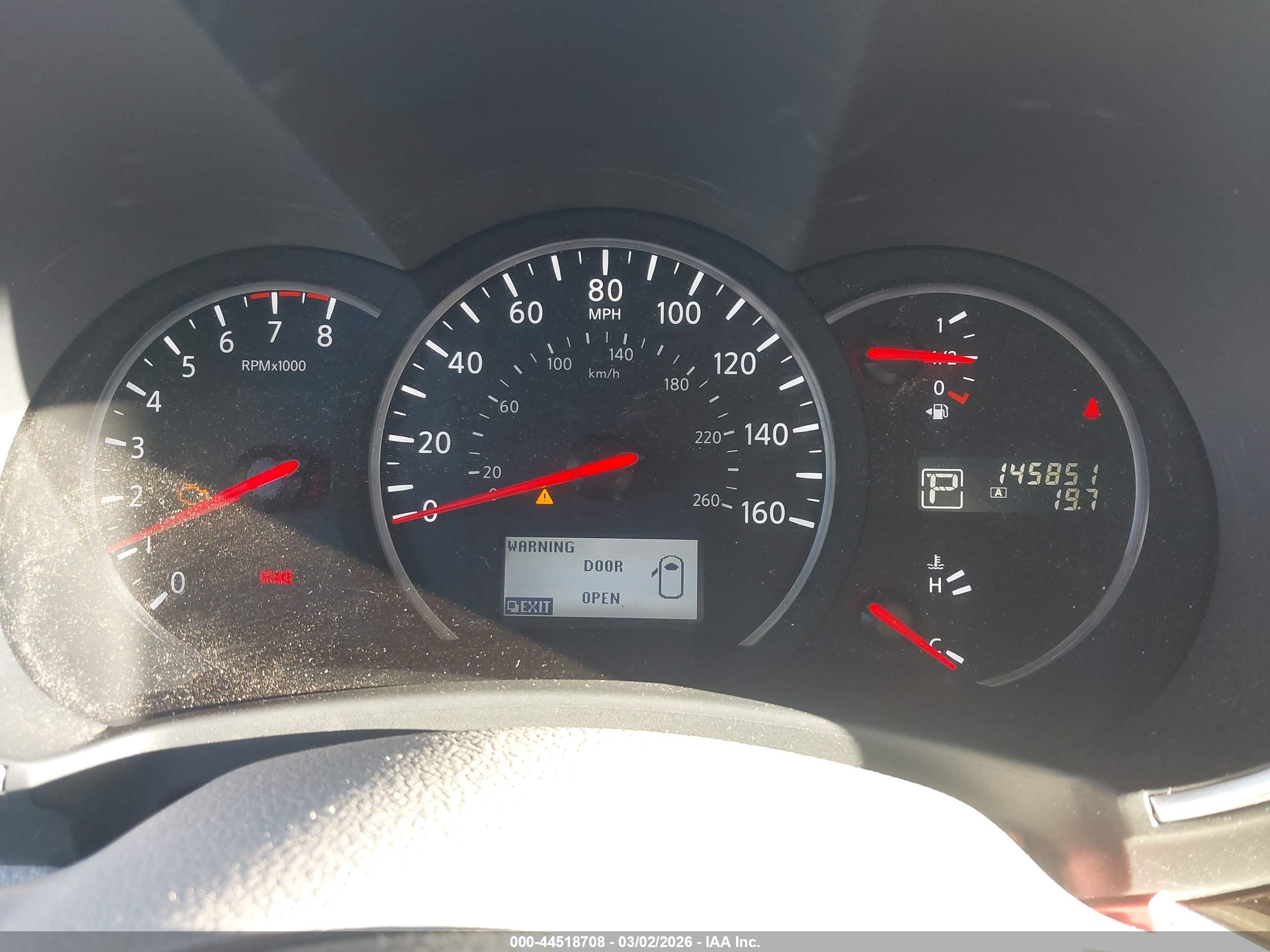 NISSAN QUEST image 7