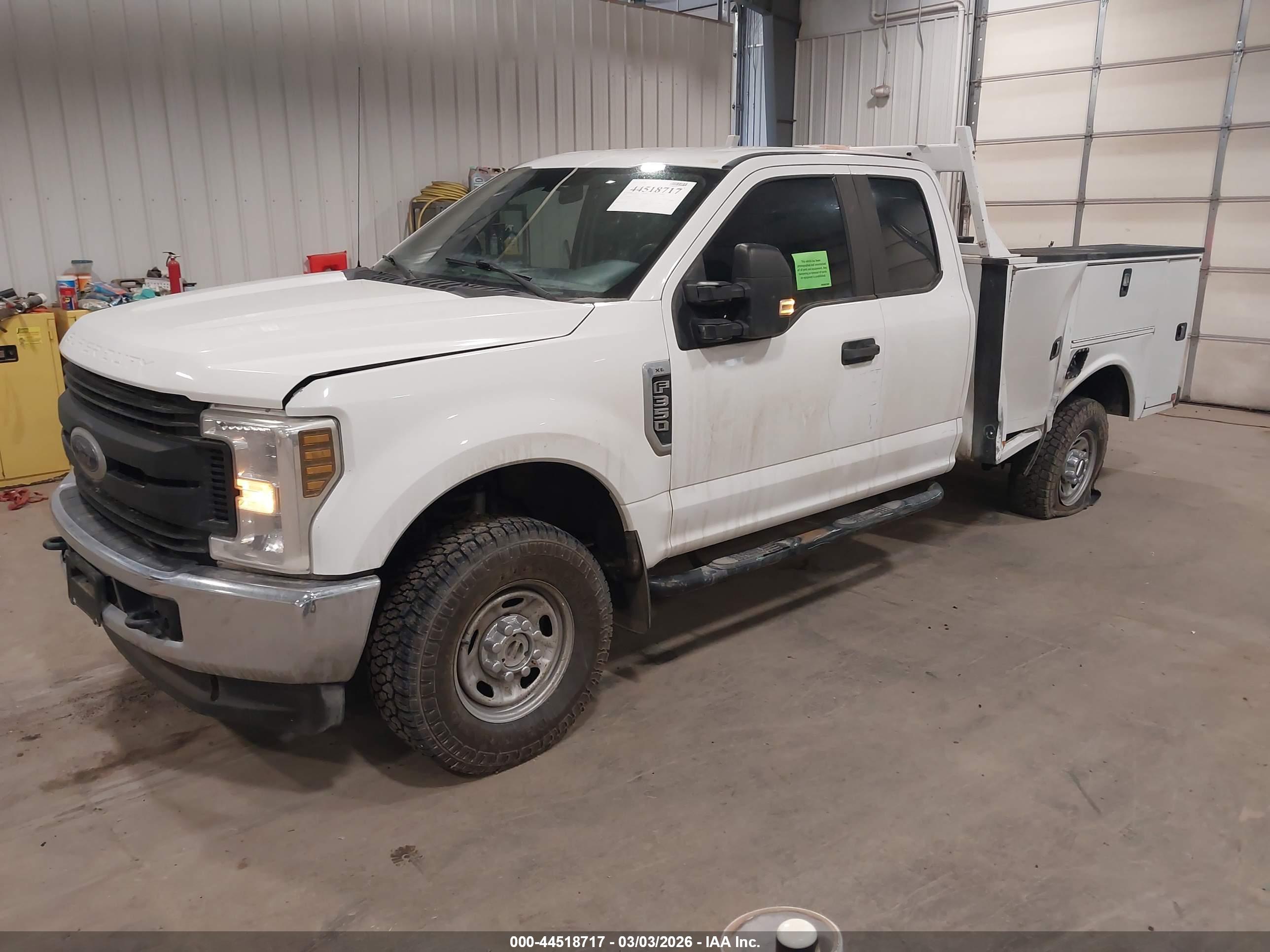 FORD F-350 image 2