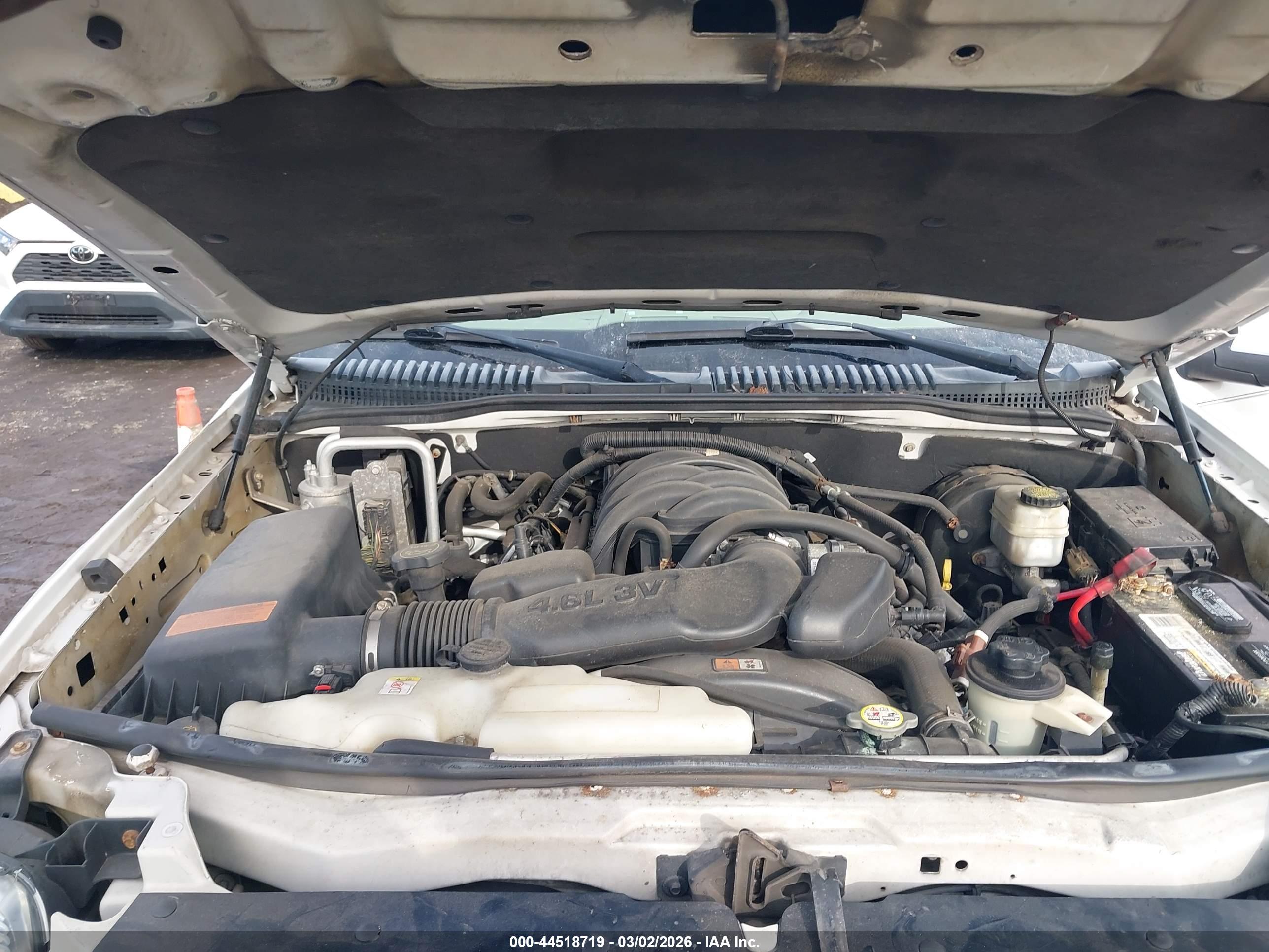 FORD EXPLORER image 10