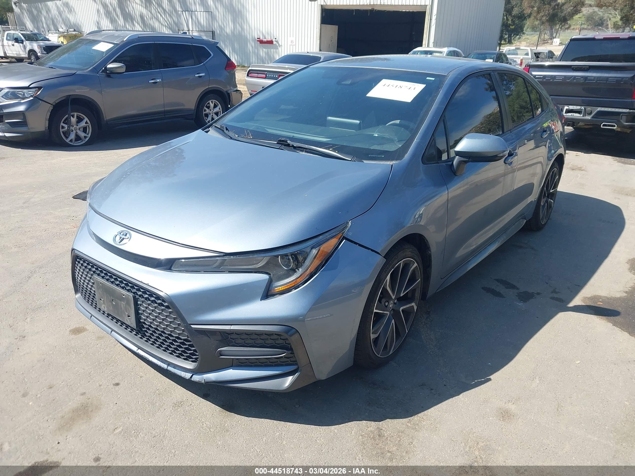 TOYOTA COROLLA image 2