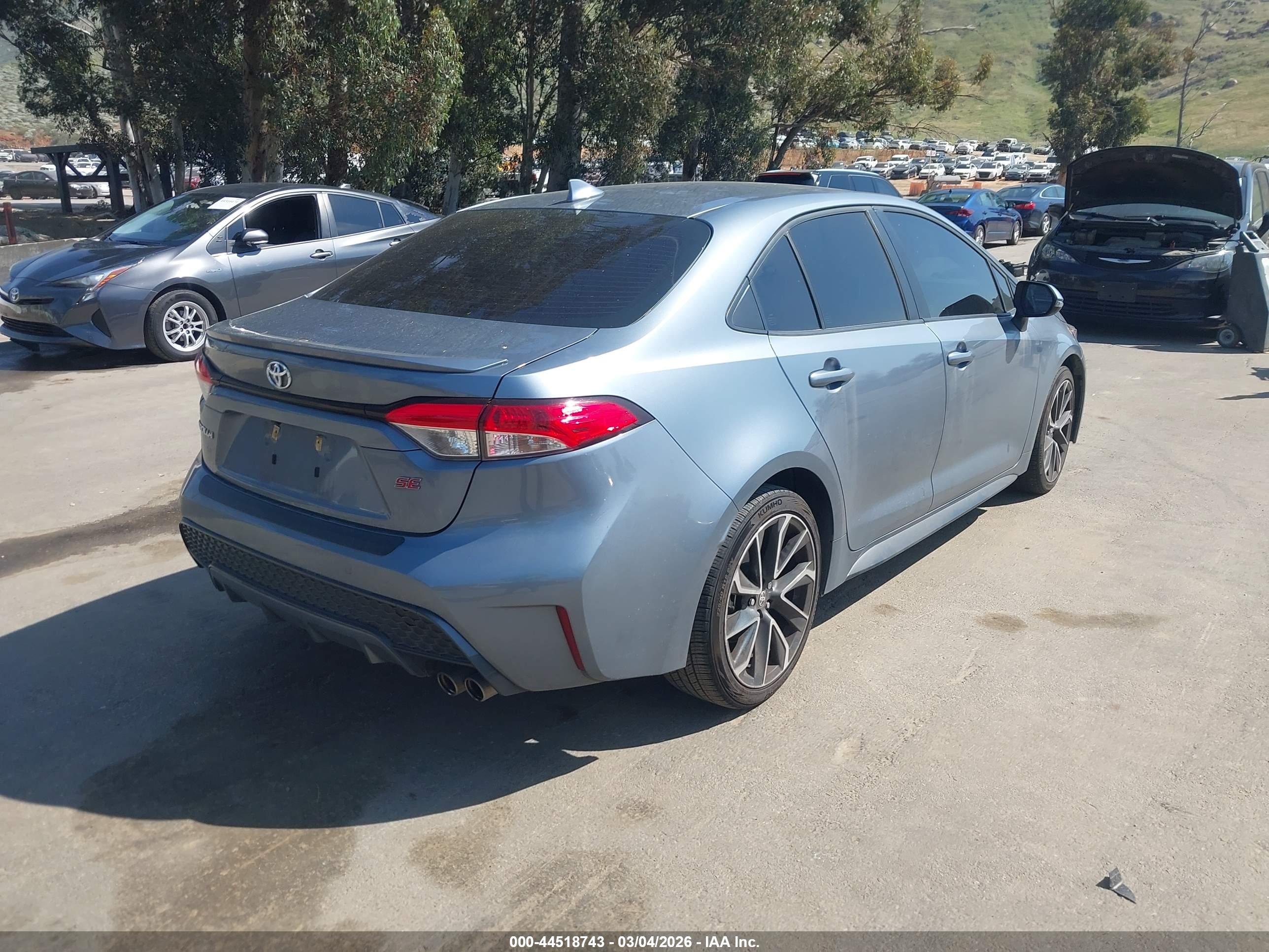 TOYOTA COROLLA image 4
