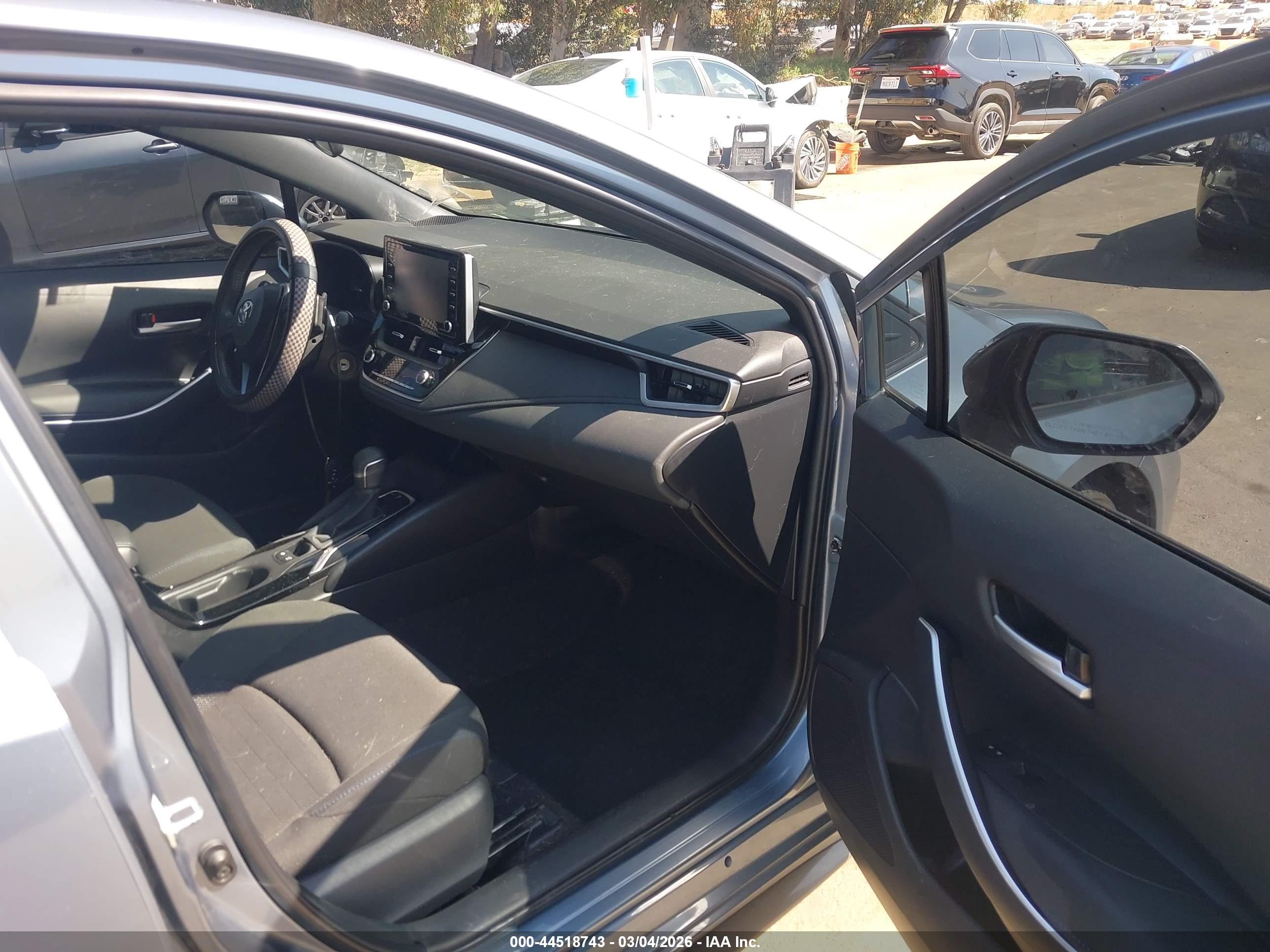 TOYOTA COROLLA image 5