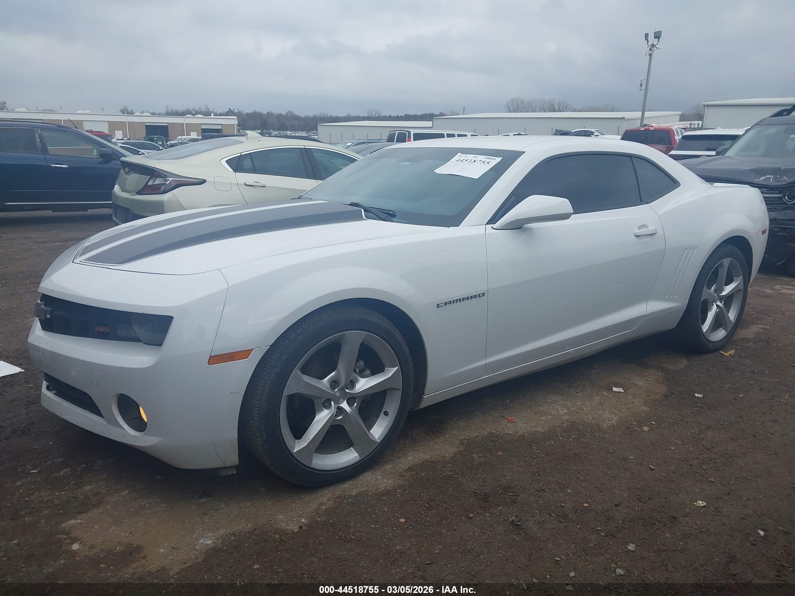 CHEVROLET CAMARO image 2