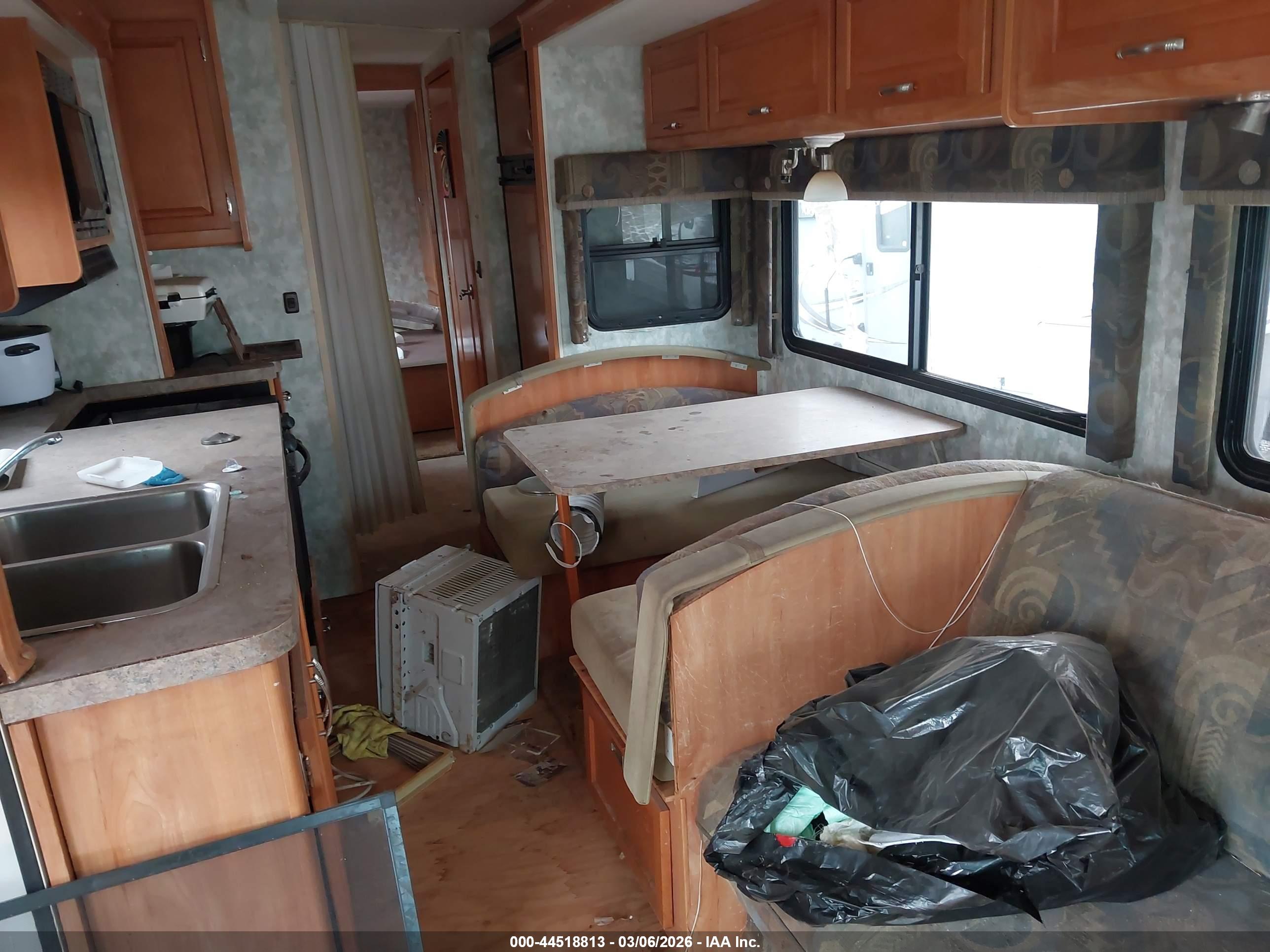 FORD F550 image 5