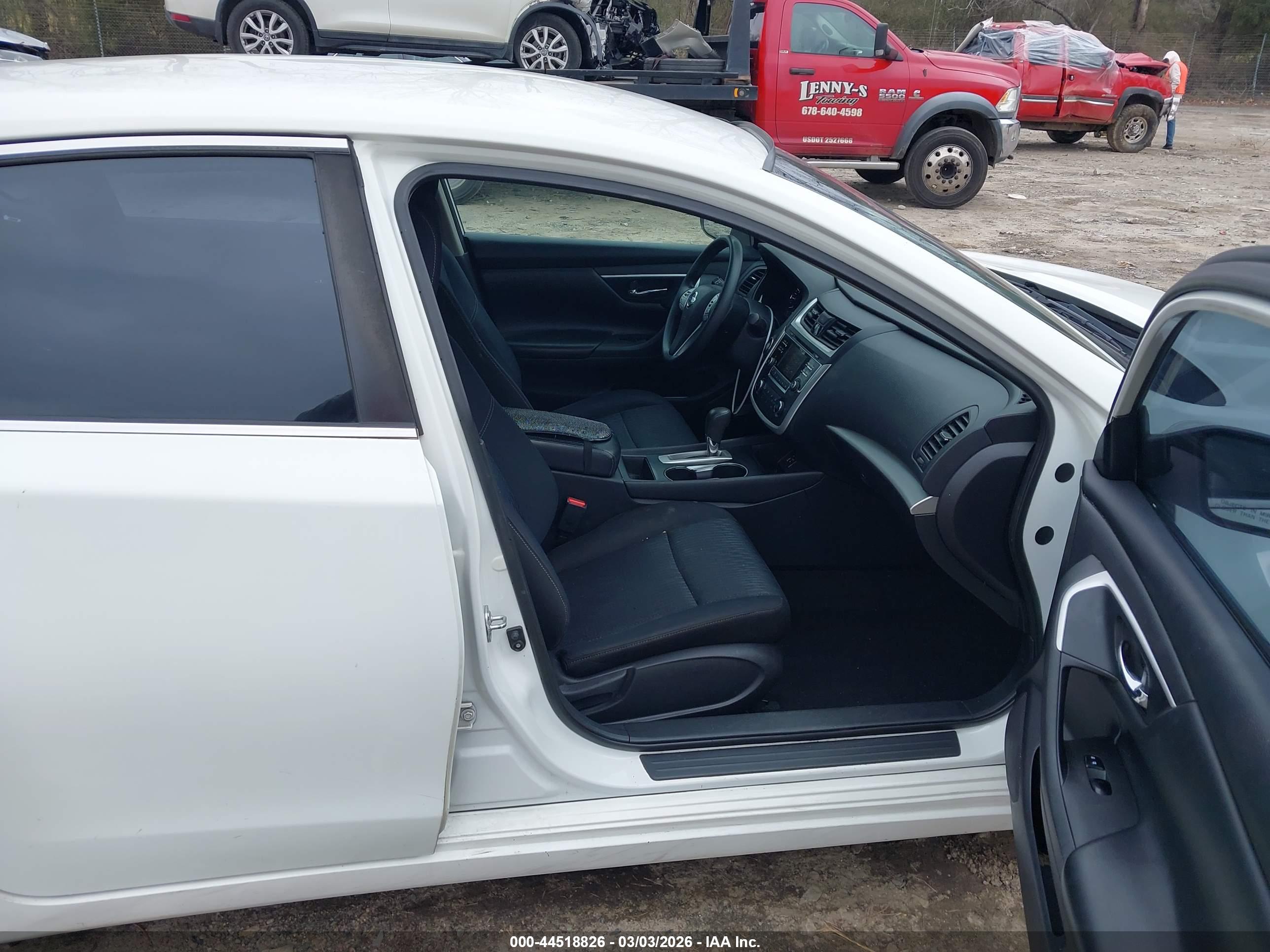 NISSAN ALTIMA image 5