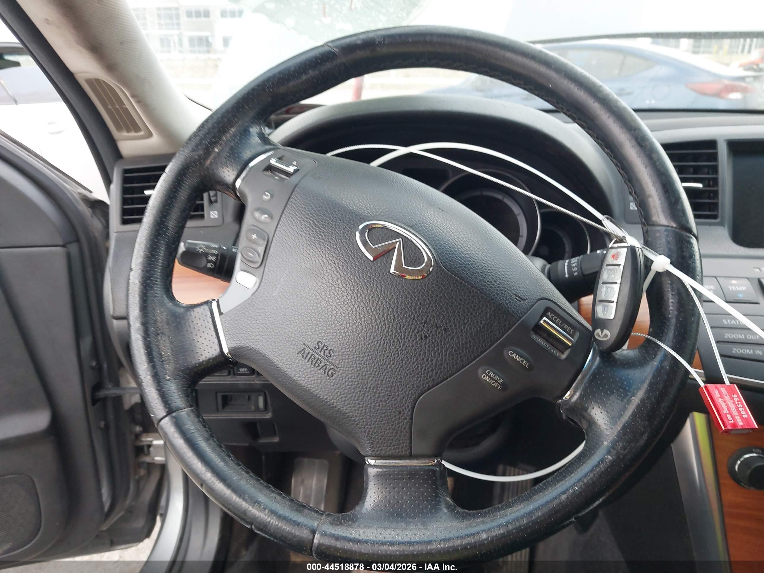 INFINITI M35X image 11