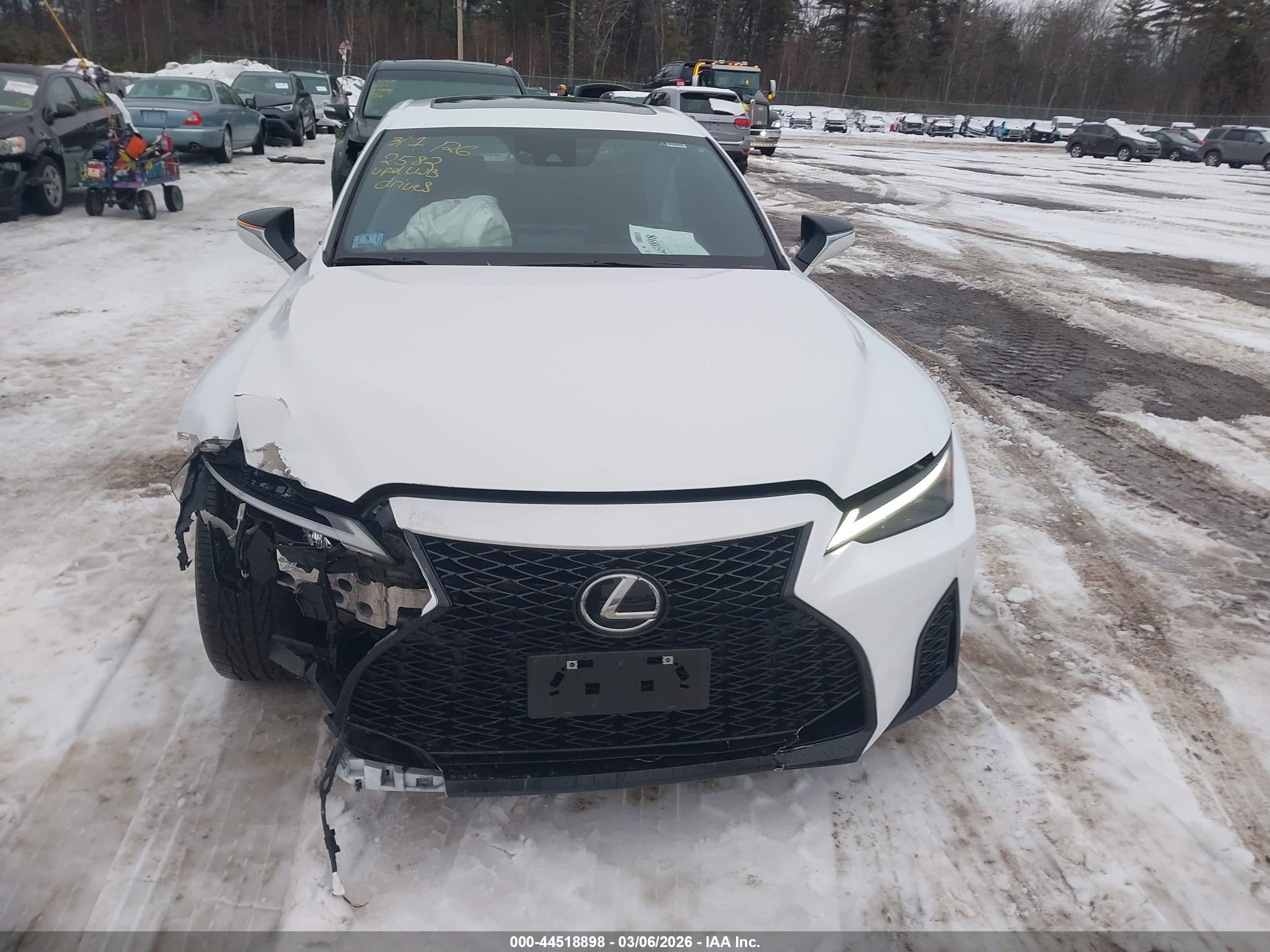 LEXUS IS image 6