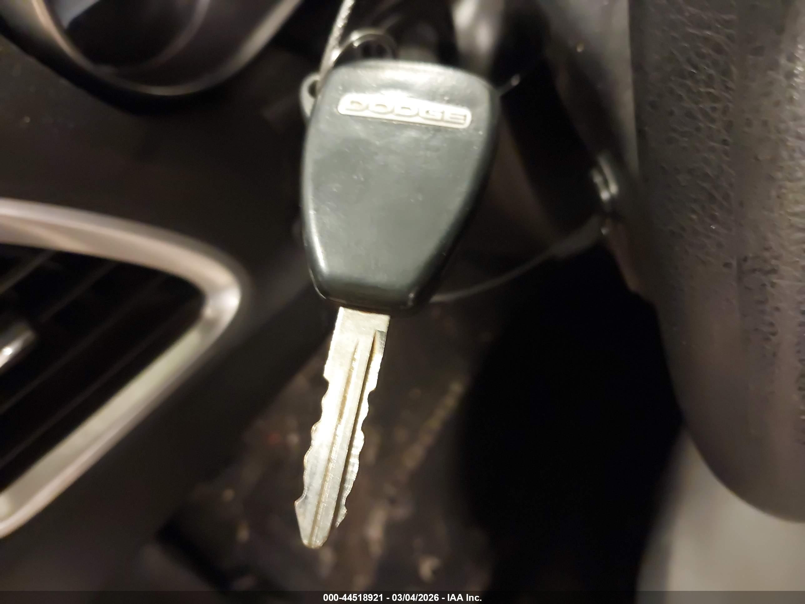 DODGE AVENGER image 11