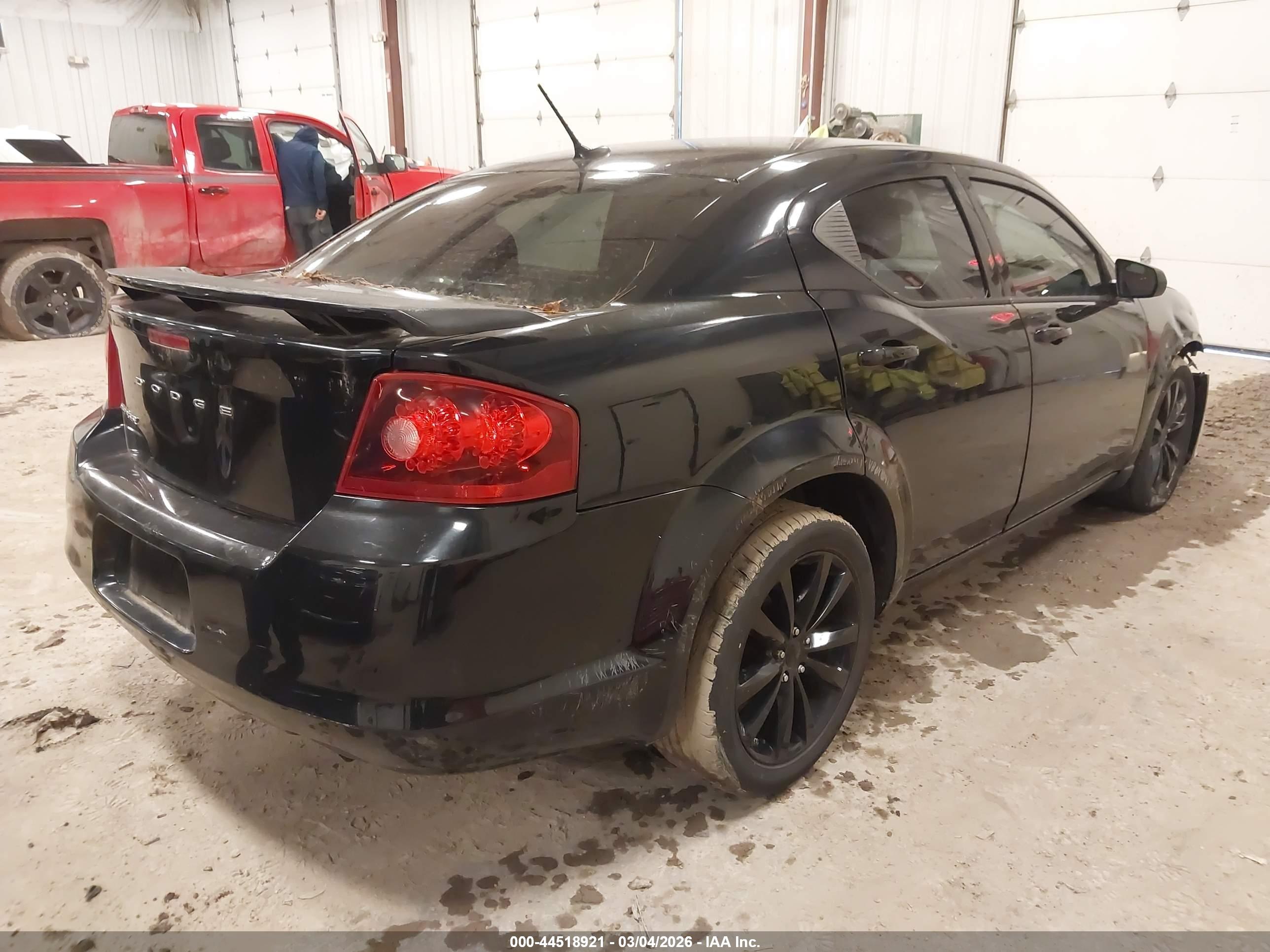 DODGE AVENGER image 4