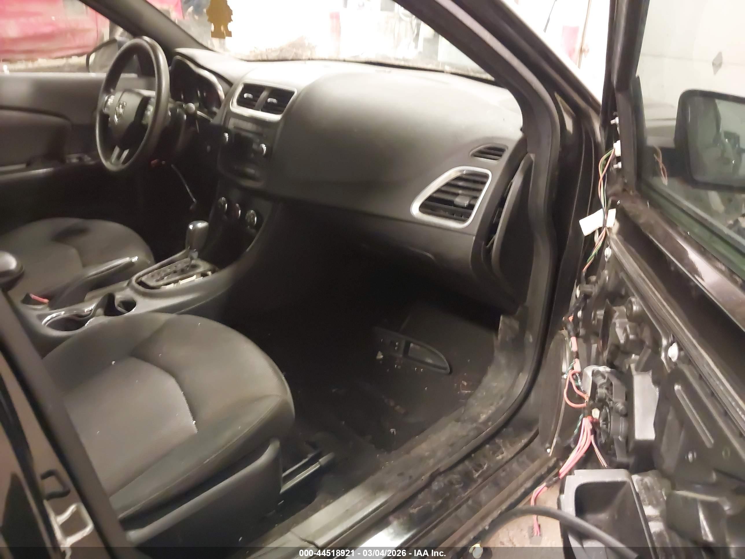 DODGE AVENGER image 5