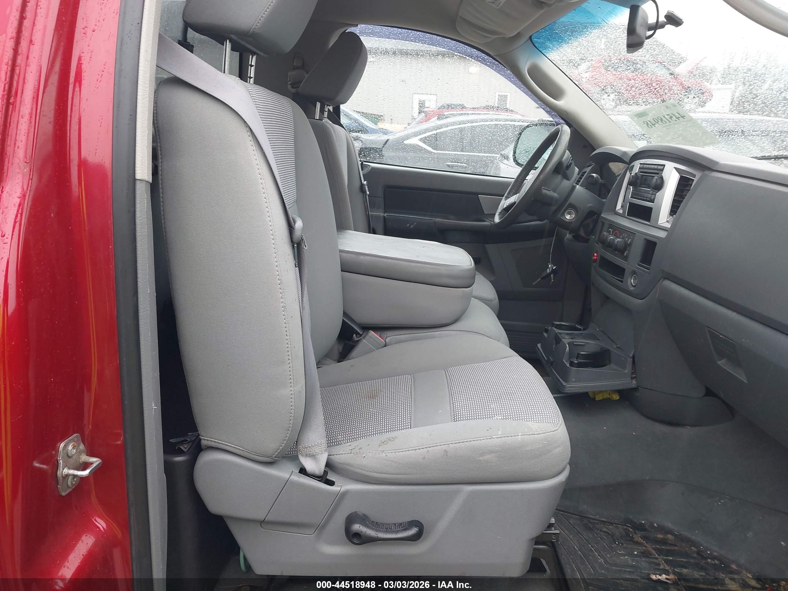 DODGE RAM image 8