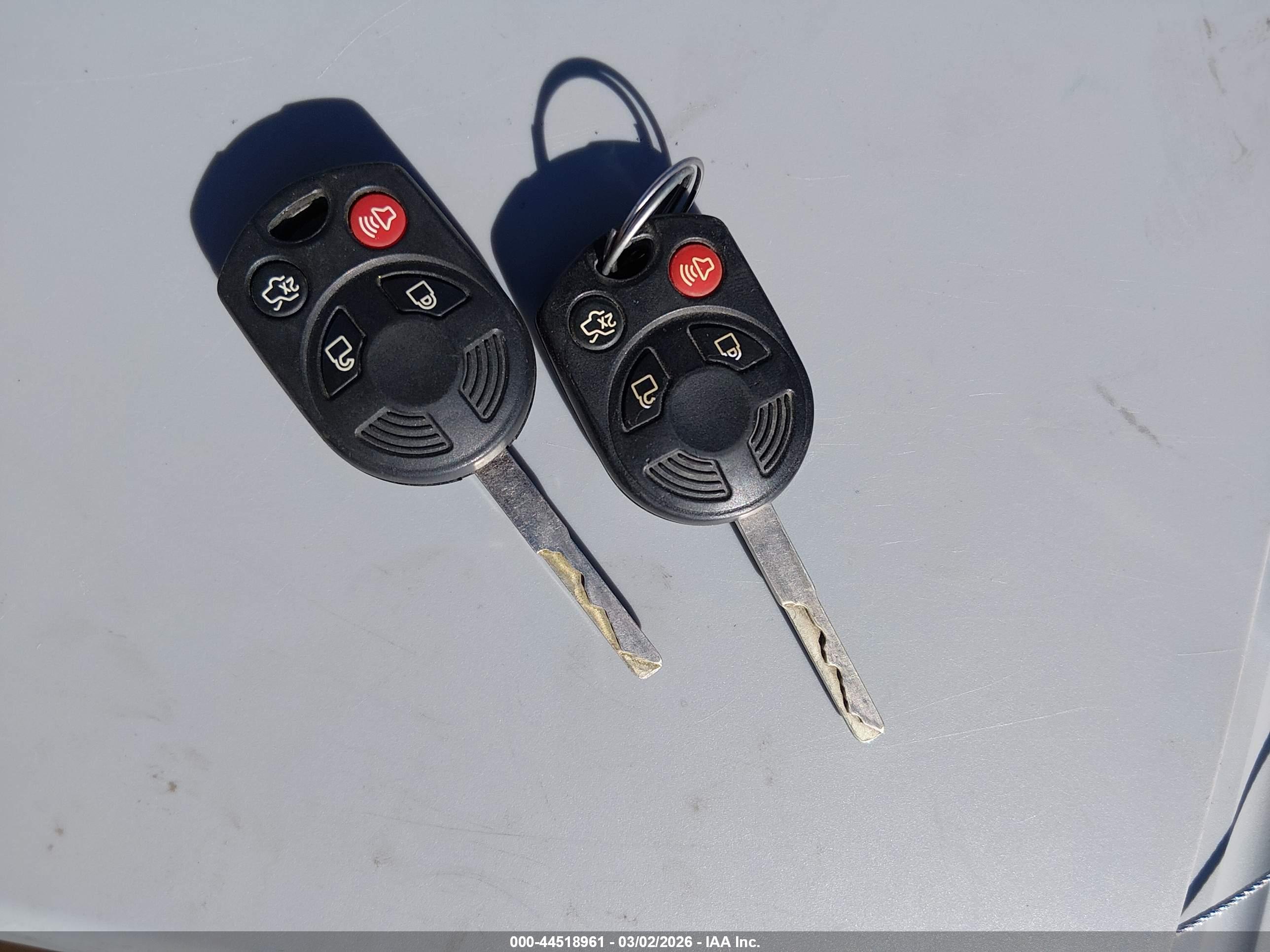 FORD ESCAPE image 11