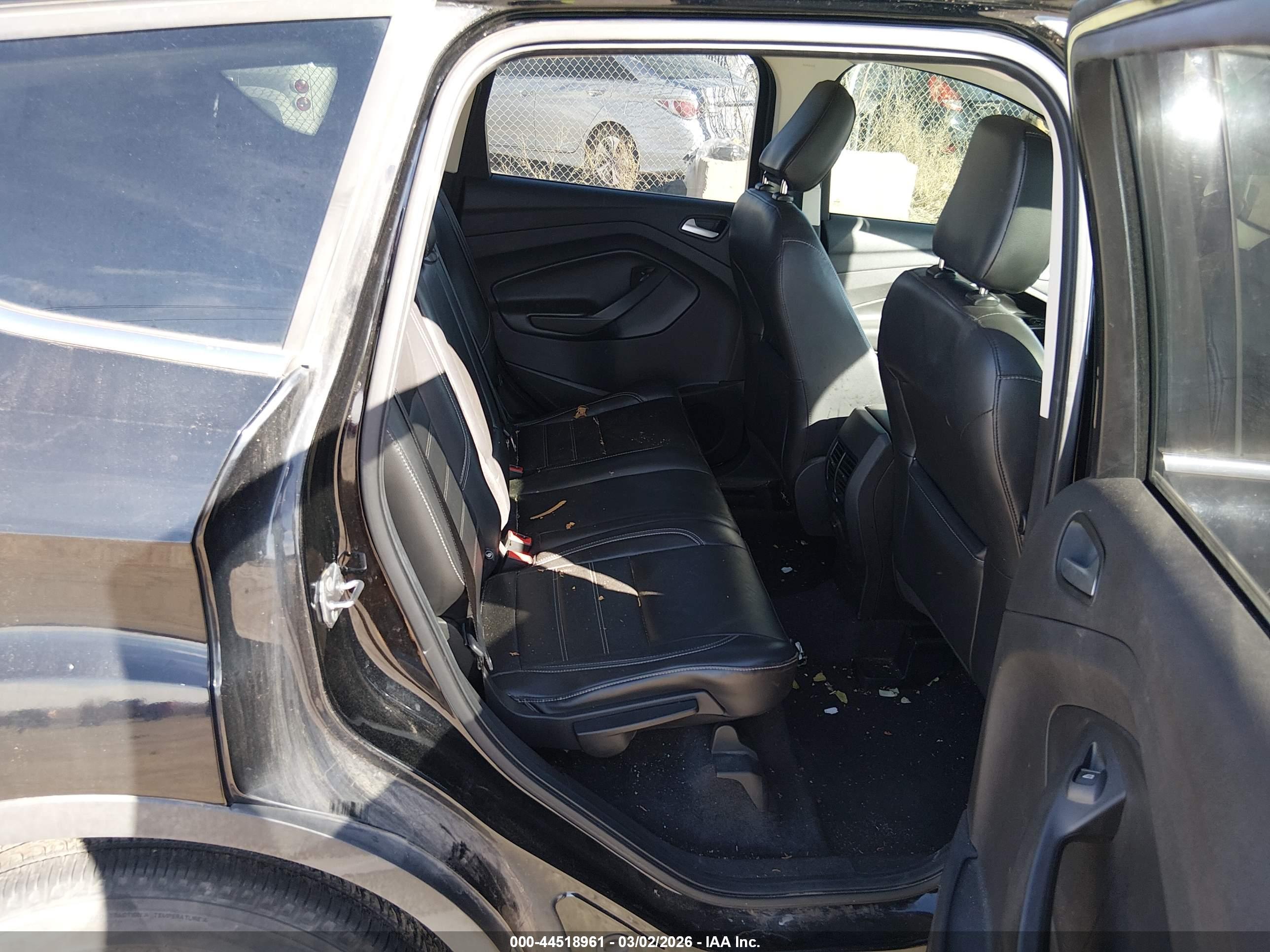 FORD ESCAPE image 8